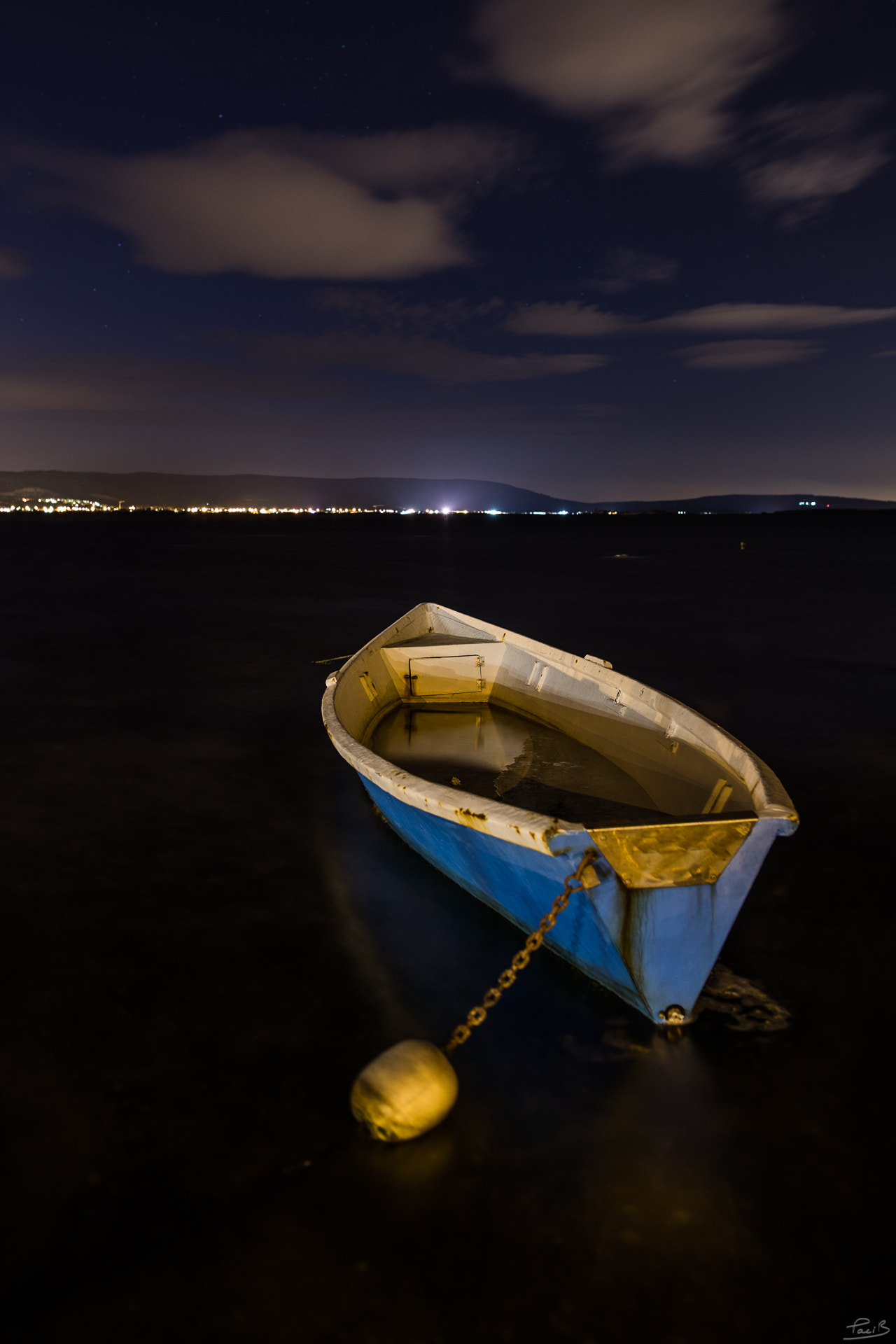Sigma 24mm F1.4 DG HSM Art sample photo. Heading to the lights photography