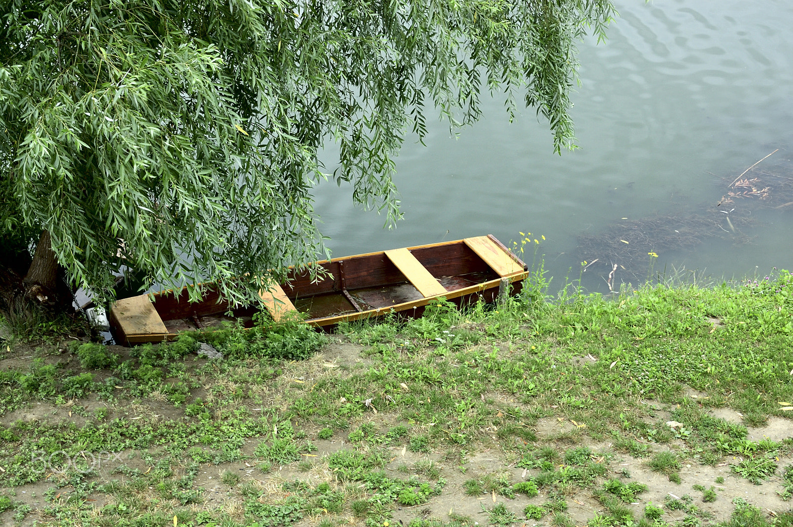 Nikon D50 sample photo. Wooden boat photography