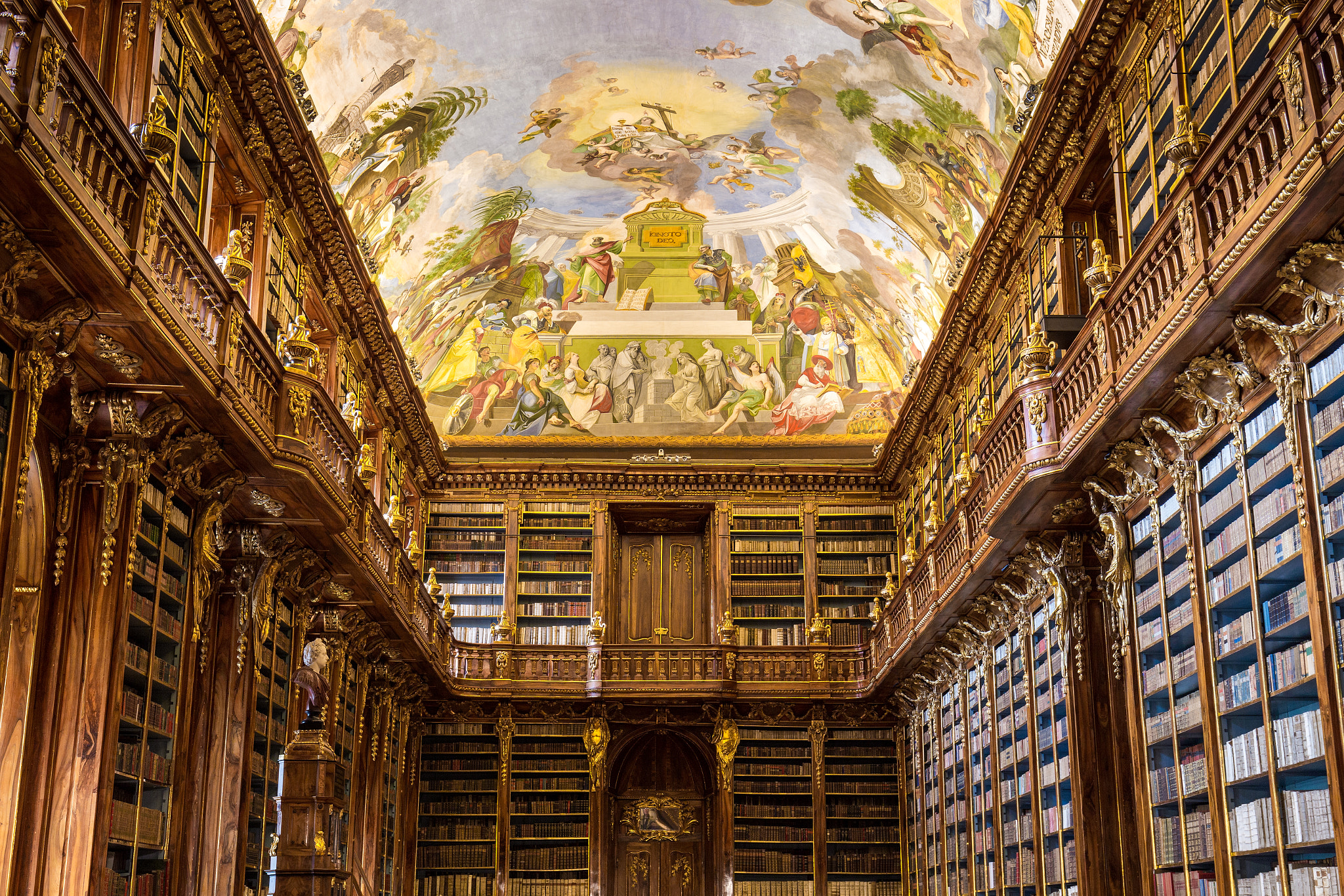 Canon EF 16-35mm F4L IS USM sample photo. Strahov library, philosophical hall photography