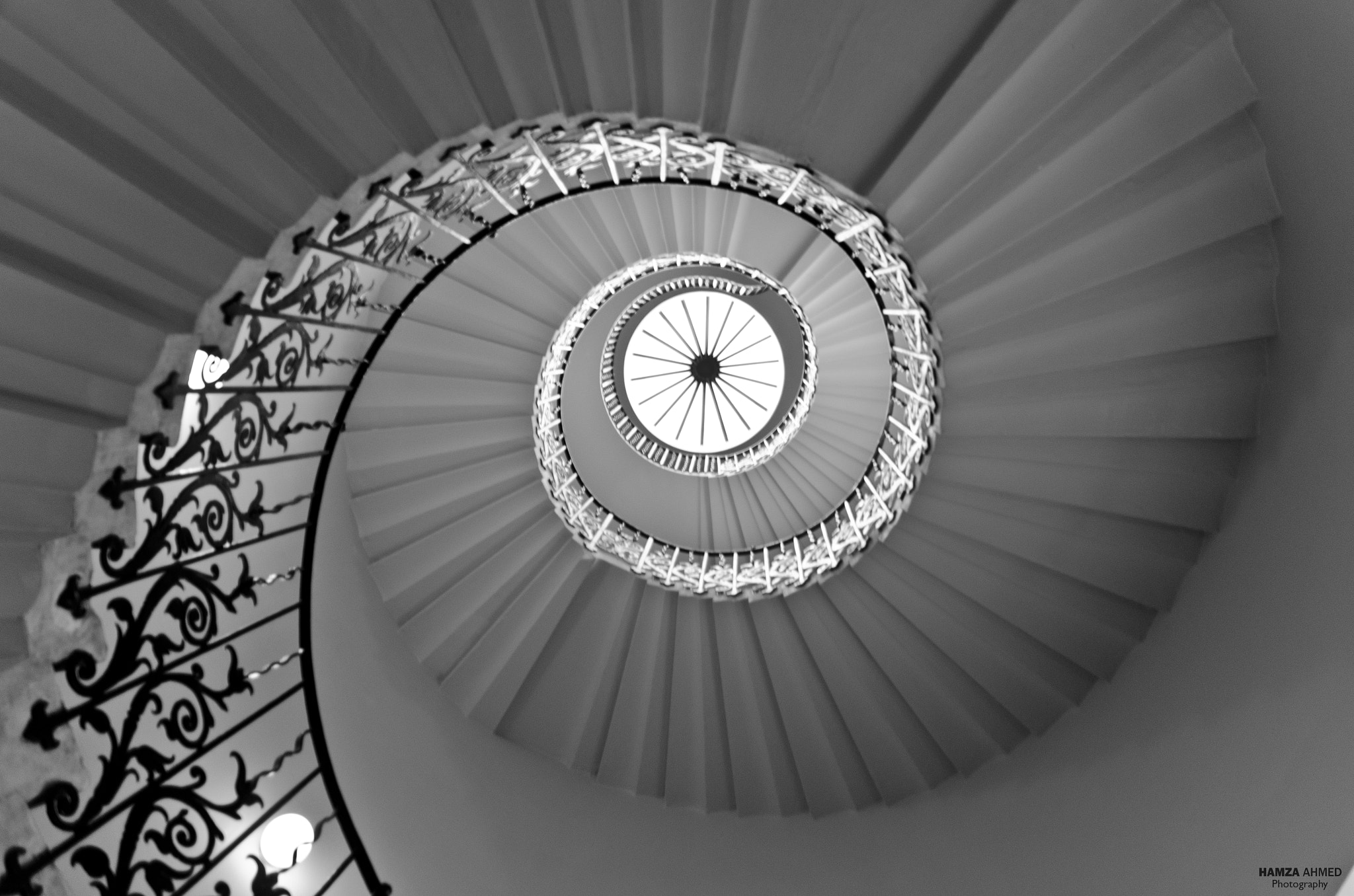Nikon D5100 + Sigma 17-70mm F2.8-4 DC Macro OS HSM | C sample photo. Helical staircase photography