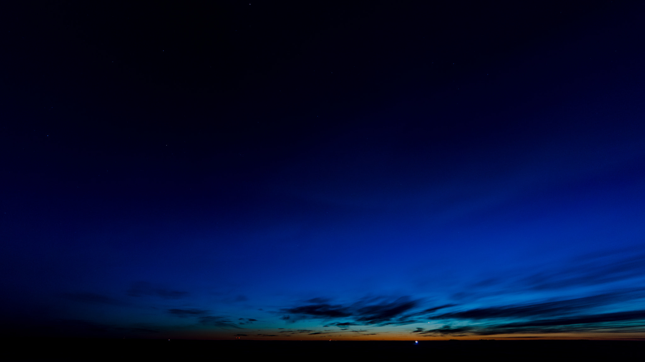 Sigma 8-16mm F4.5-5.6 DC HSM sample photo. Sky photography