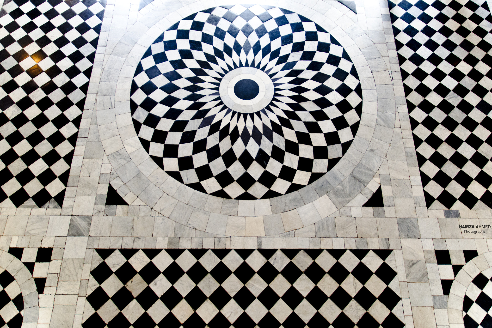 Sigma 17-70mm F2.8-4 DC Macro OS HSM | C sample photo. Floor pattern ii photography