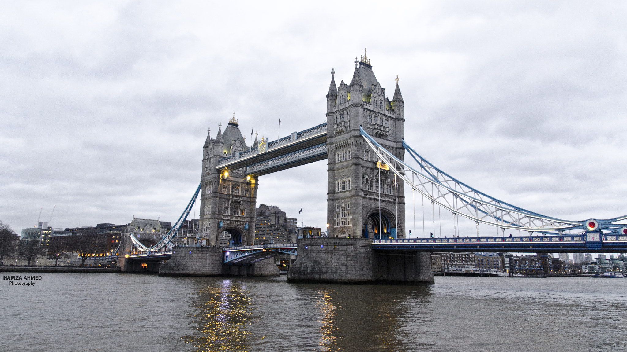 Sigma 17-70mm F2.8-4 DC Macro OS HSM | C sample photo. Tower bridge photography