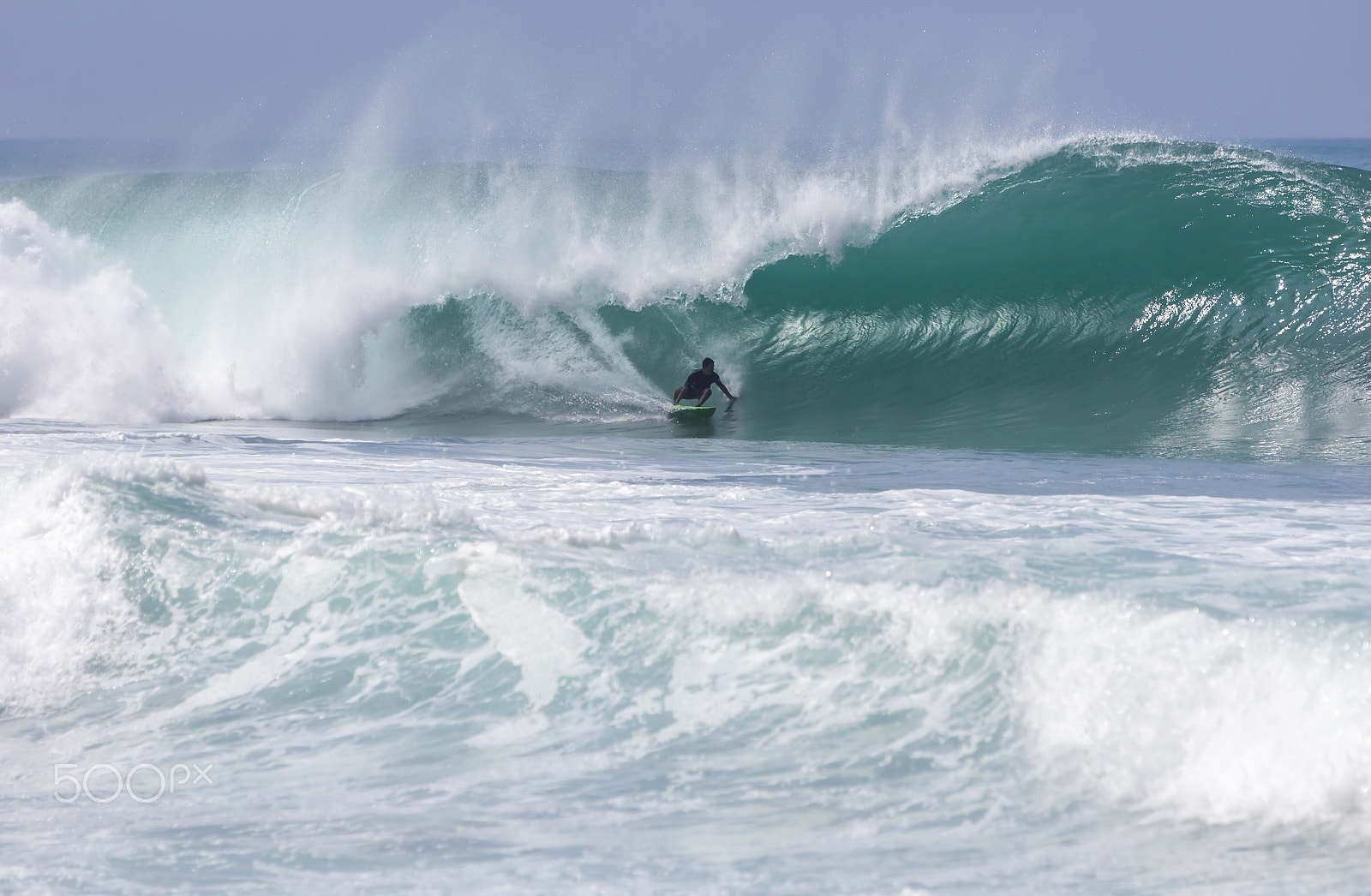 Canon EOS 550D (EOS Rebel T2i / EOS Kiss X4) sample photo. Pipe surfer photography