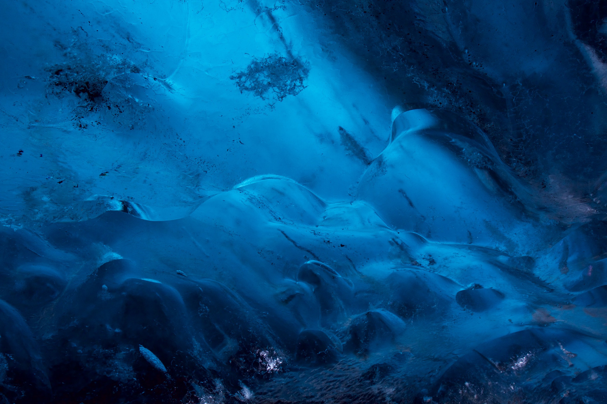 Canon EF-S 17-55mm F2.8 IS USM sample photo. Ice cave photography