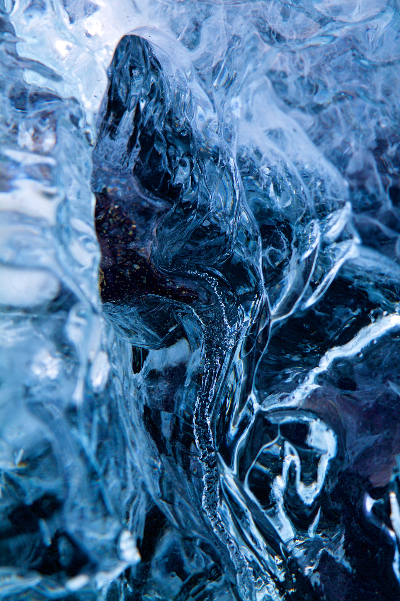 Canon EF-S 17-55mm F2.8 IS USM sample photo. Ice berg detail photography