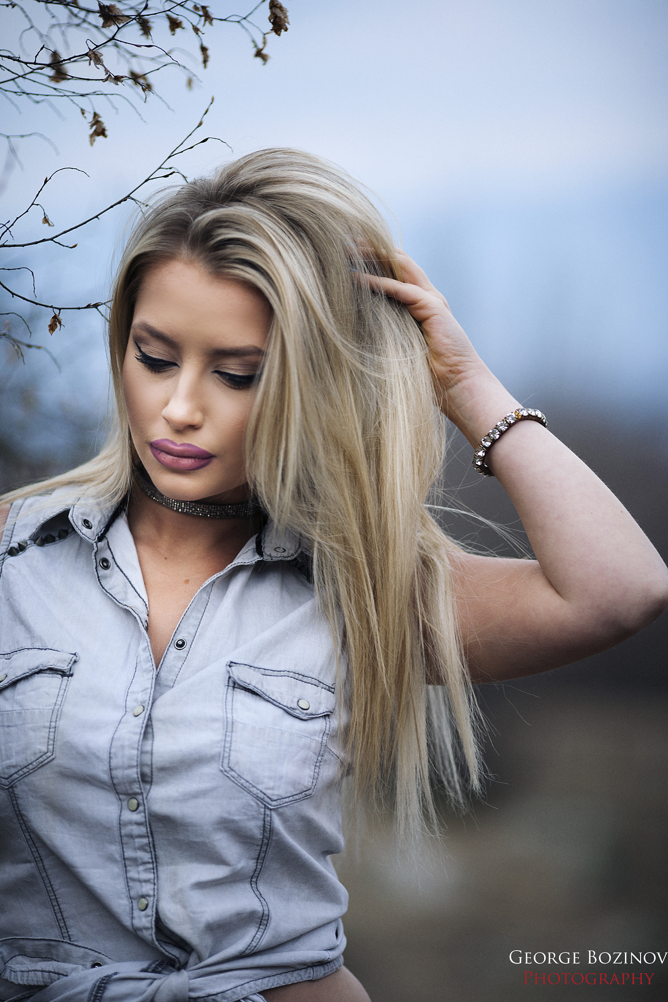 Canon EOS 5D + Canon EF 135mm F2L USM sample photo. Stylish blondie photography