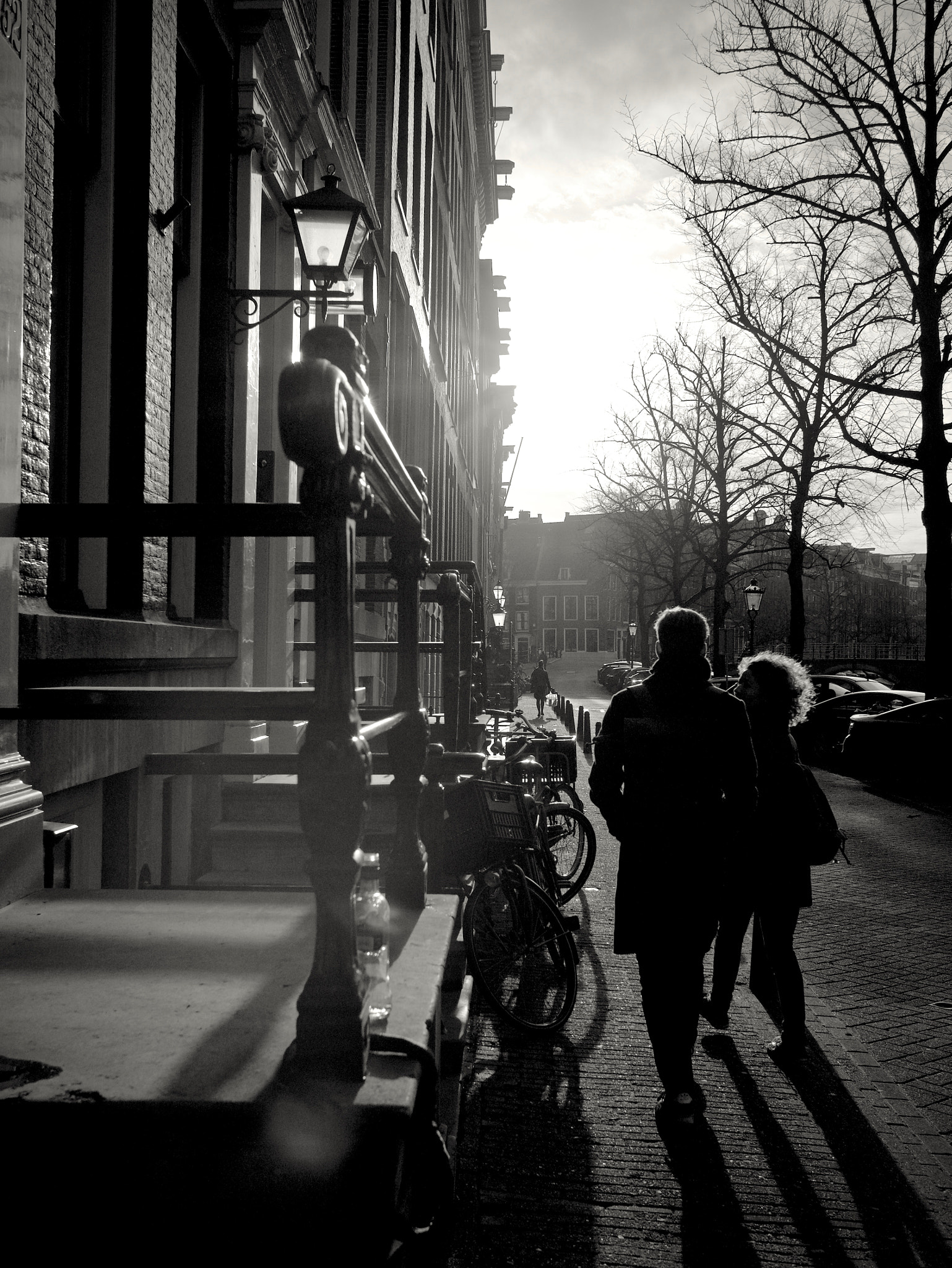 Panasonic Lumix DMC-GX85 (Lumix DMC-GX80 / Lumix DMC-GX7 Mark II) + LUMIX G 20/F1.7 II sample photo. Dark sunset silhouettes photography