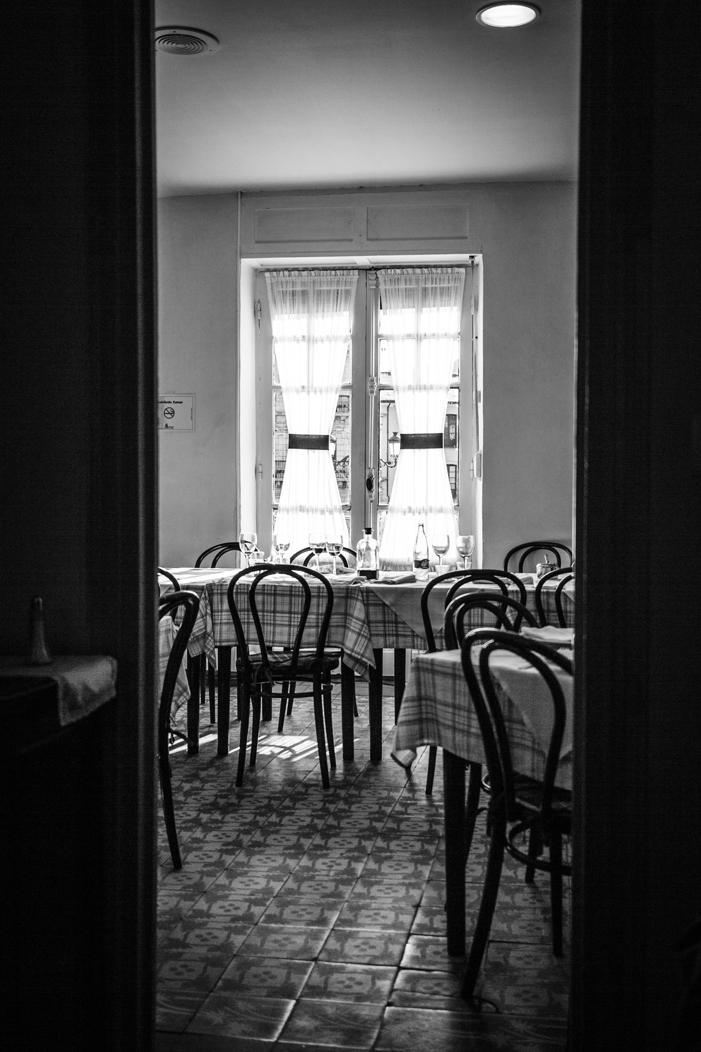 Canon EF-S 24mm F2.8 STM sample photo. La fonda (ponferrada) photography