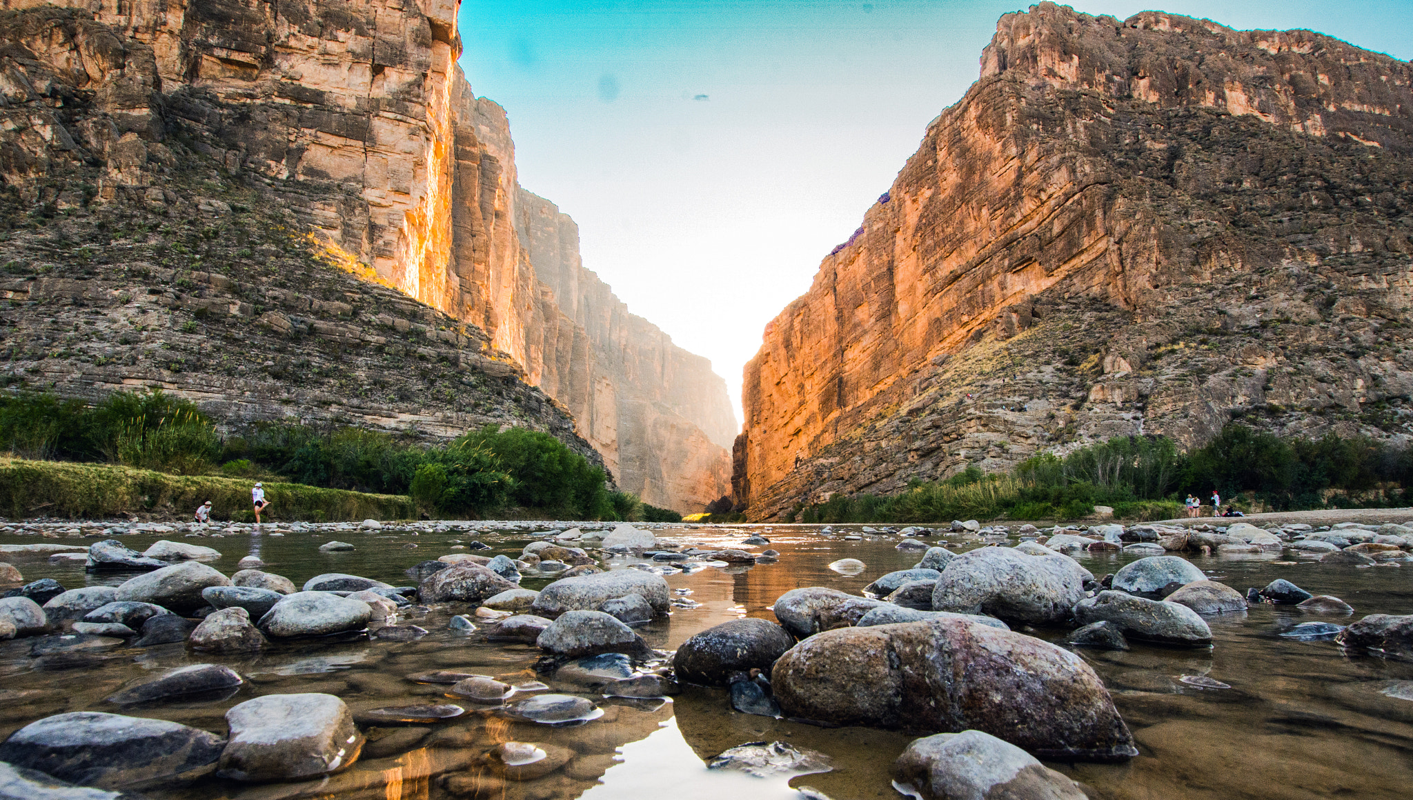 Nikon D7200 + Sigma 10-20mm F3.5 EX DC HSM sample photo. Saint elena canyon photography