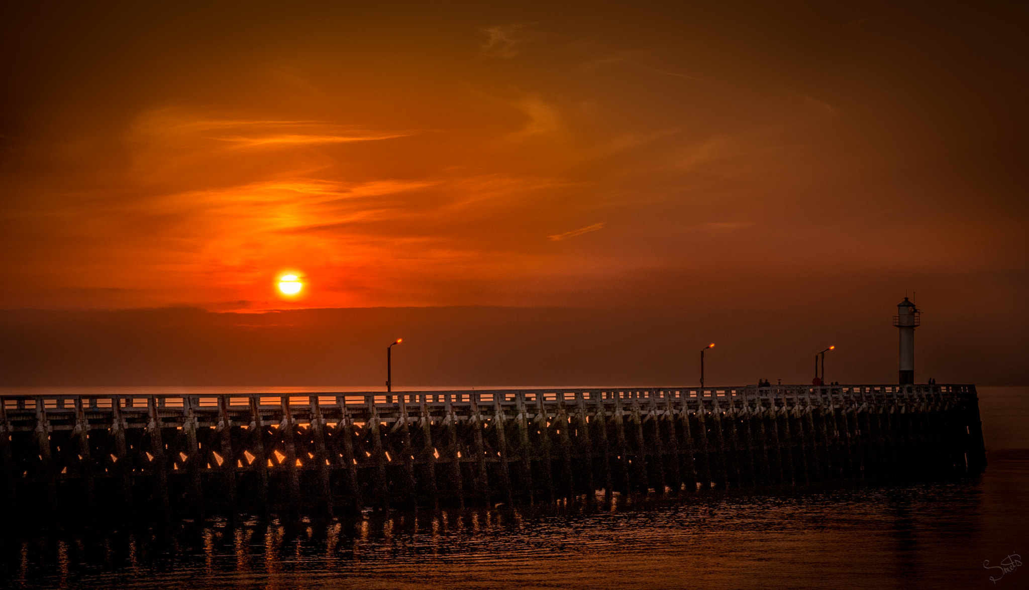 Nikon D60 + Sigma 17-70mm F2.8-4 DC Macro OS HSM | C sample photo. Nieuwpoort sunset photography