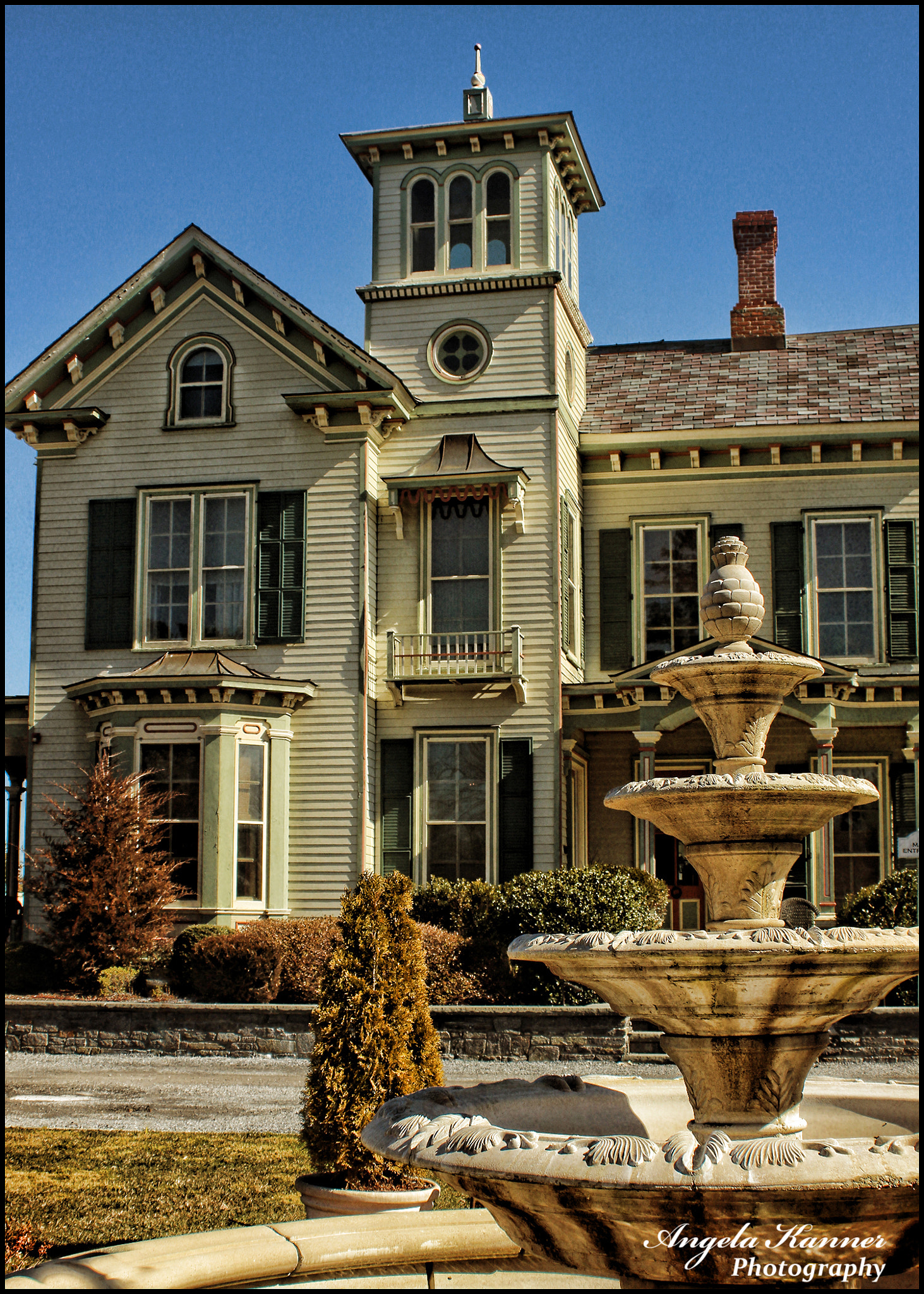 Canon EF 28-80mm f/3.5-5.6 sample photo. Jedediah hawkins inn w/ fountain... photography
