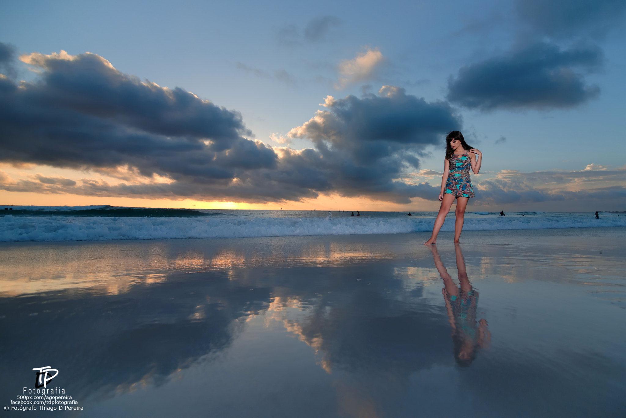 Nikon D610 sample photo. A menina, o céu e o mar photography