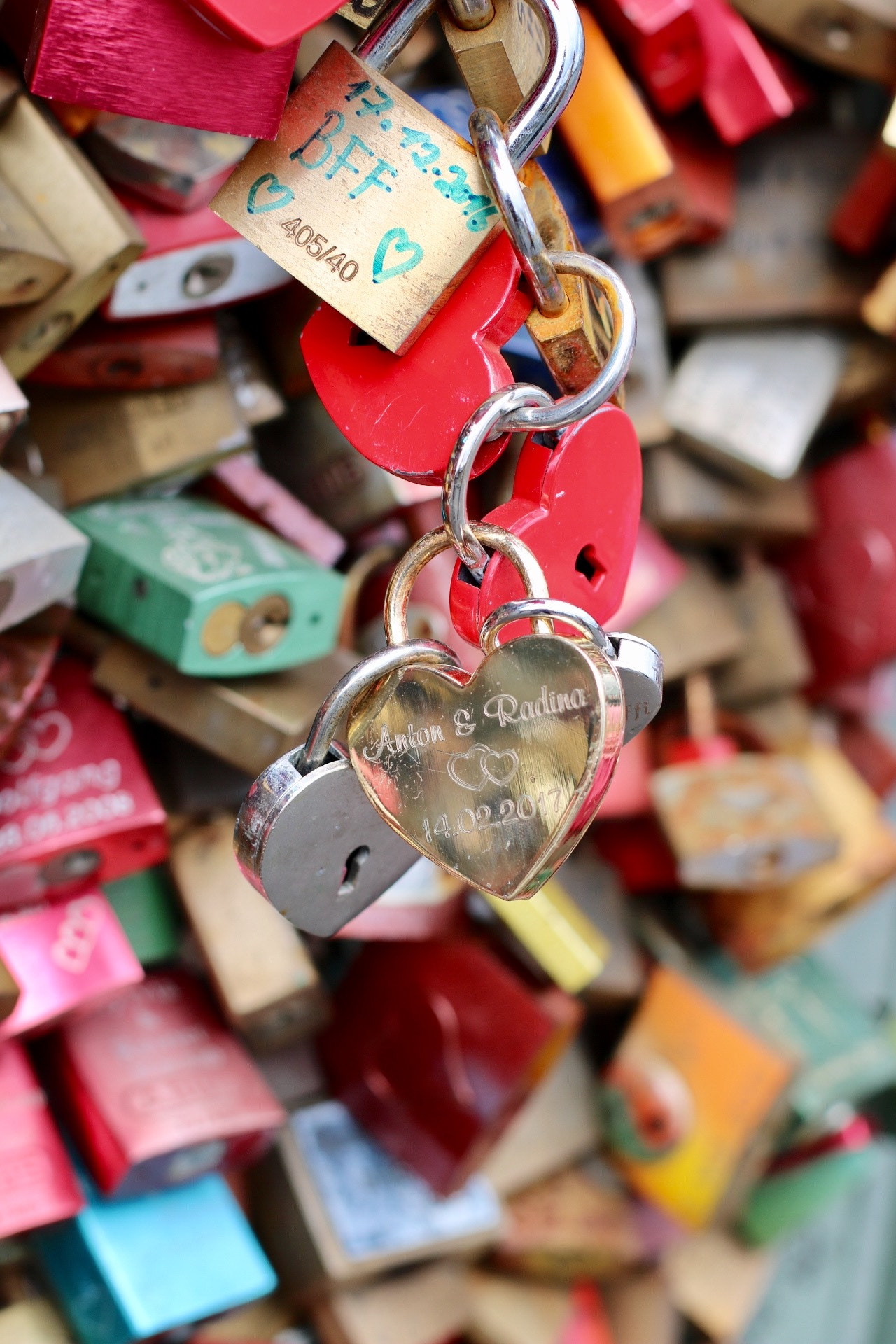 Canon EOS 760D (EOS Rebel T6s / EOS 8000D) + Canon EF 50mm F1.4 USM sample photo. Love bridge - cologne photography