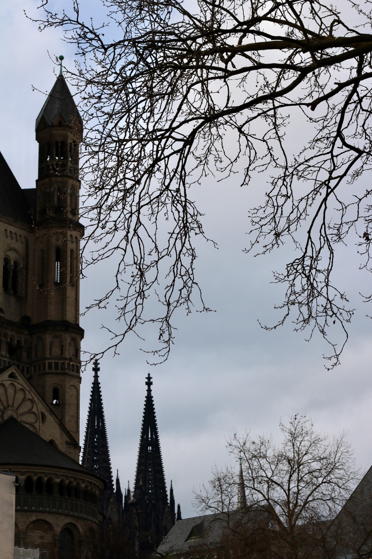 Canon EOS 760D (EOS Rebel T6s / EOS 8000D) sample photo. Old town cologne photography