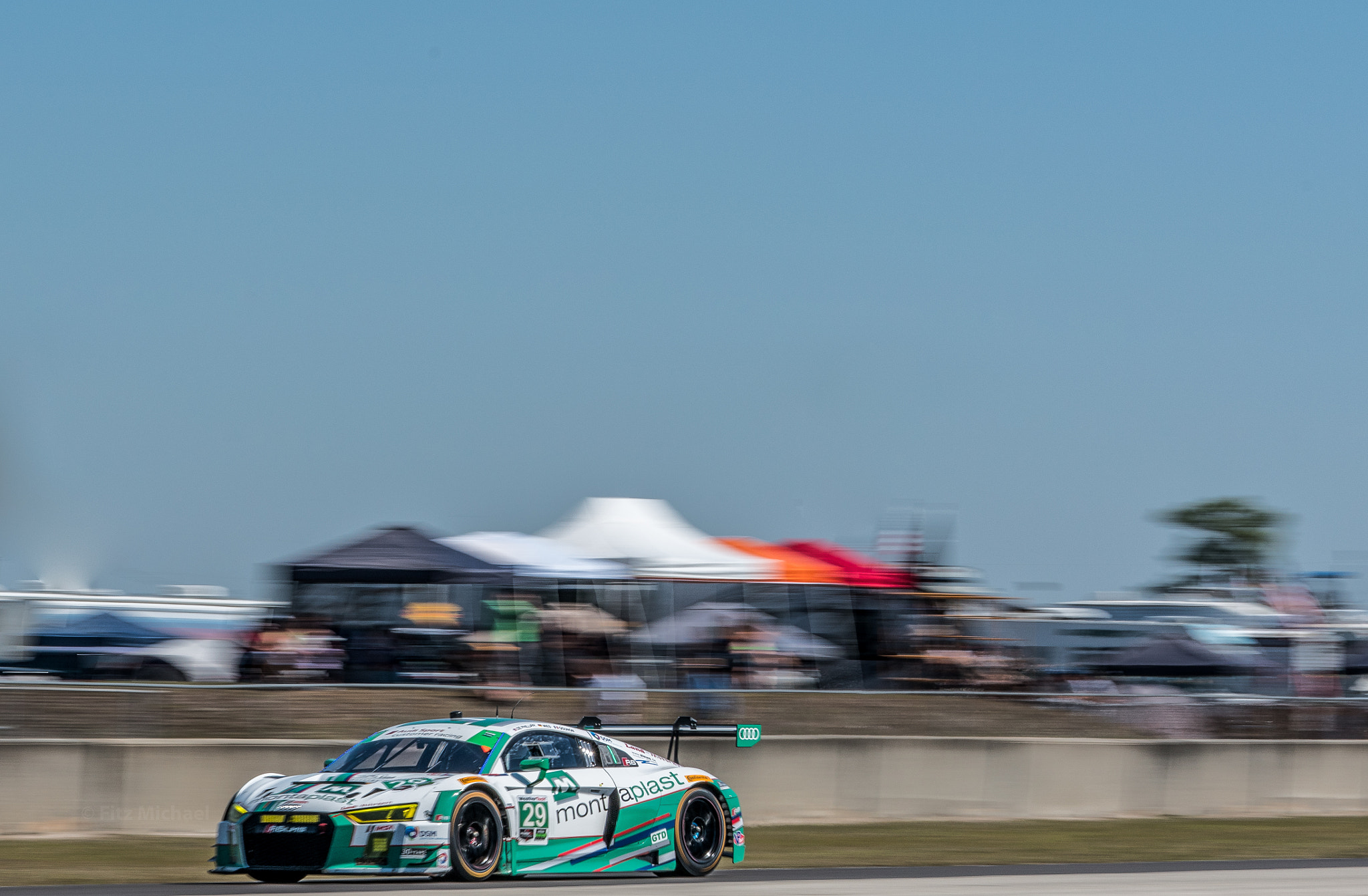 Sony FE 70-300mm F4.5-5.6 G OSS sample photo. Audi r8 photography