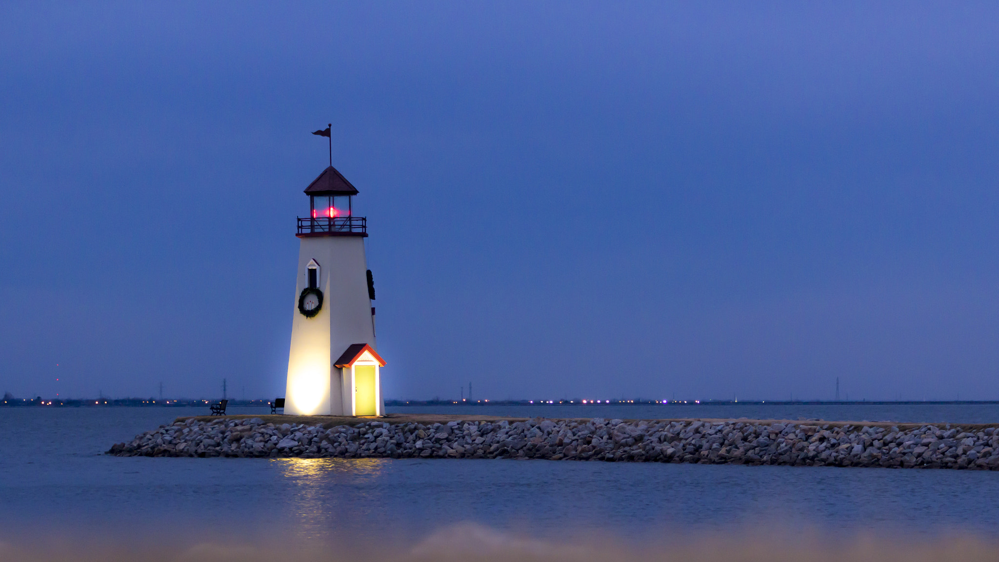 Canon EOS 600D (Rebel EOS T3i / EOS Kiss X5) + EF75-300mm f/4-5.6 sample photo. Lighthouse photography