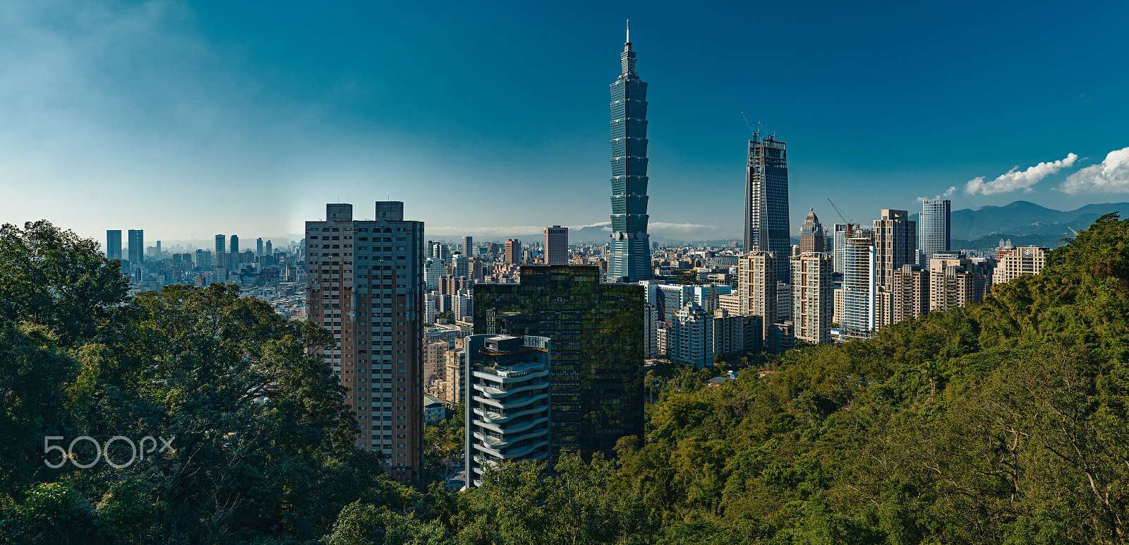 Sony a7S II + Sony Vario Tessar T* FE 24-70mm F4 ZA OSS sample photo. Elephantmountain photography