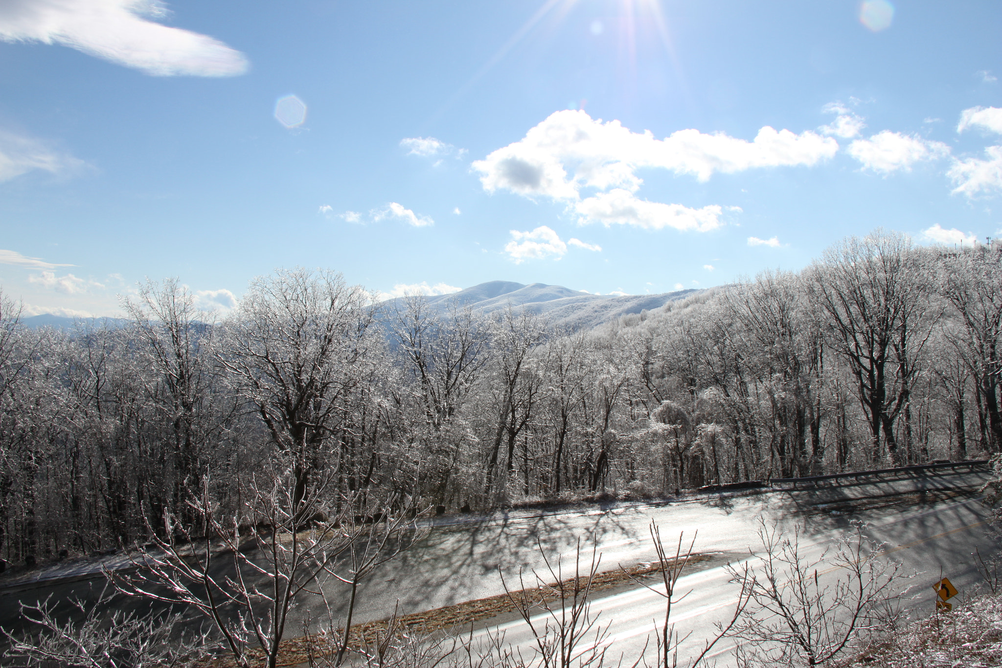 Canon EF-S 18-200mm F3.5-5.6 IS sample photo. Snow covered landscape photography