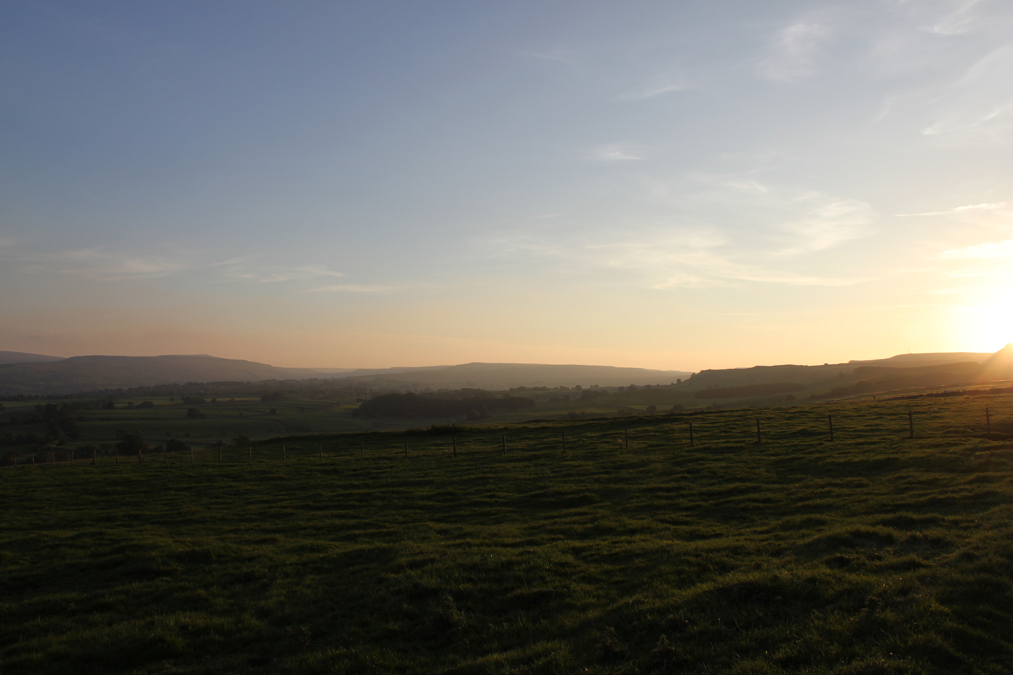 Canon EF-S 18-200mm F3.5-5.6 IS sample photo. Landscape at sunset photography