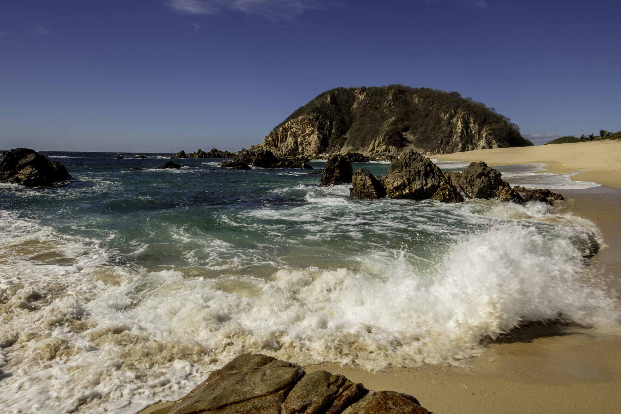 Canon EOS 5DS + Canon EF 11-24mm F4L USM sample photo. Hotel mayto photography