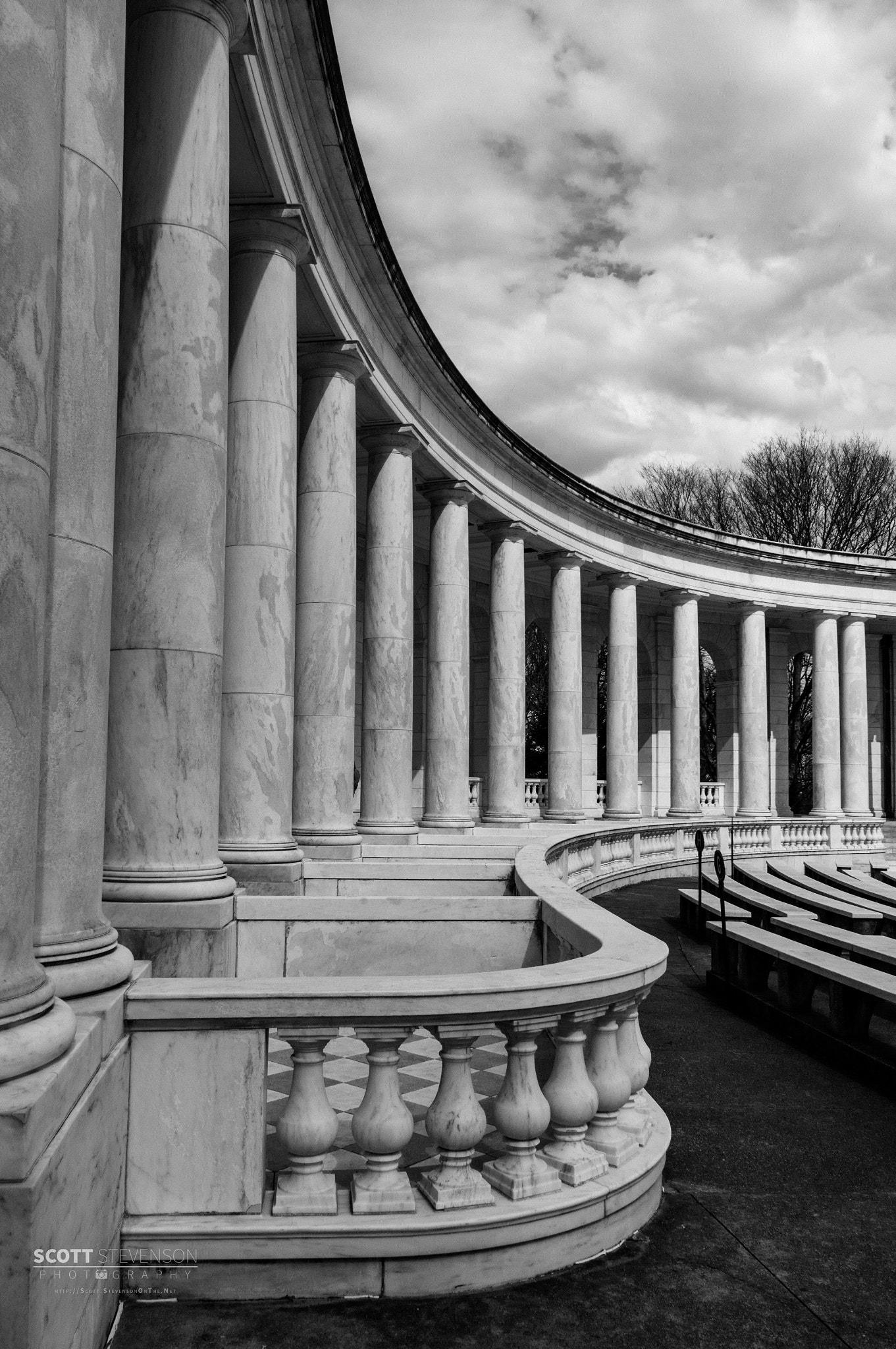 Sony Alpha NEX-3N + Sony E PZ 18-105mm F4 G OSS sample photo. Memorial amphitheater - arlington national cemetery photography