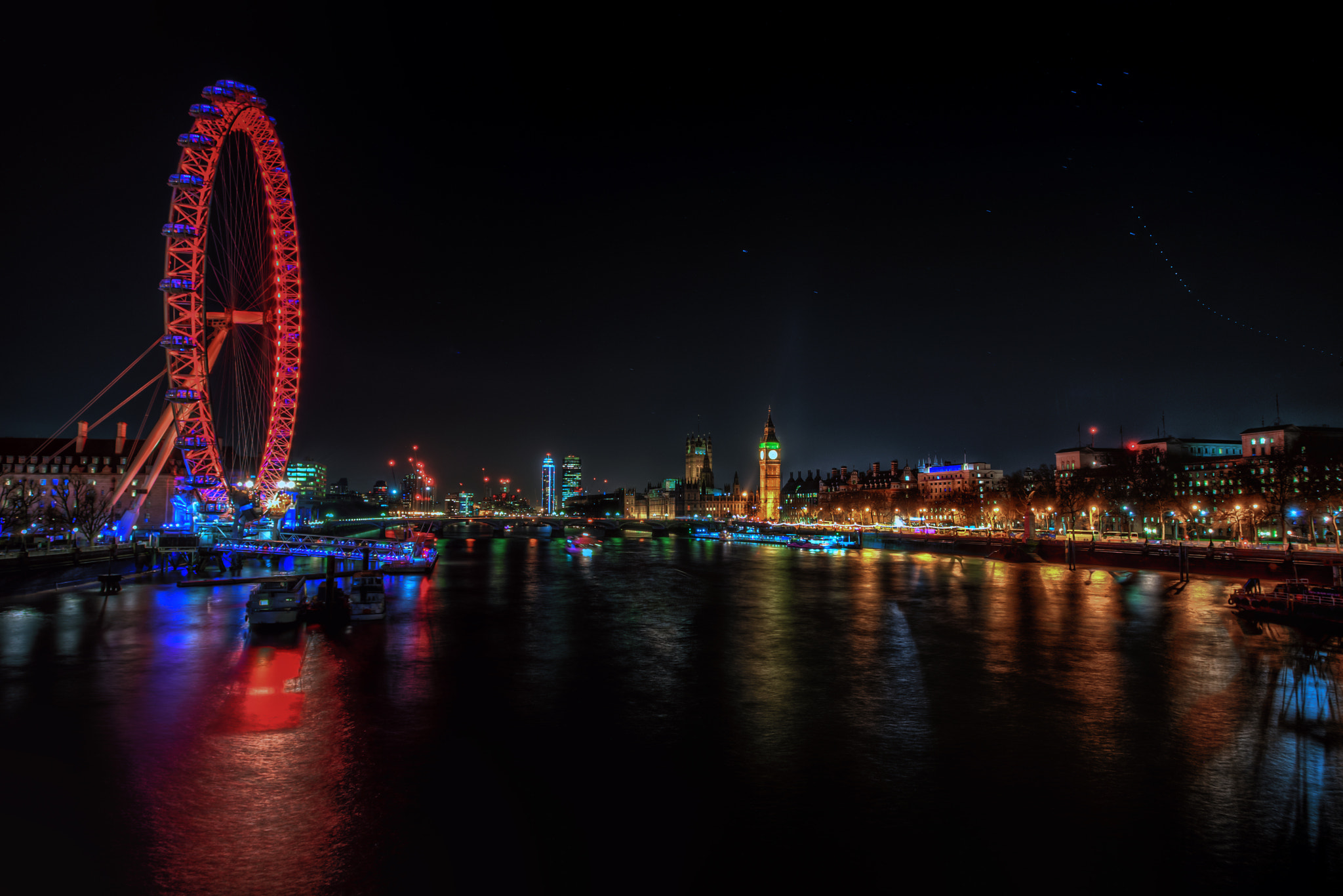 Canon EOS-1D Mark III sample photo. London night sky photography