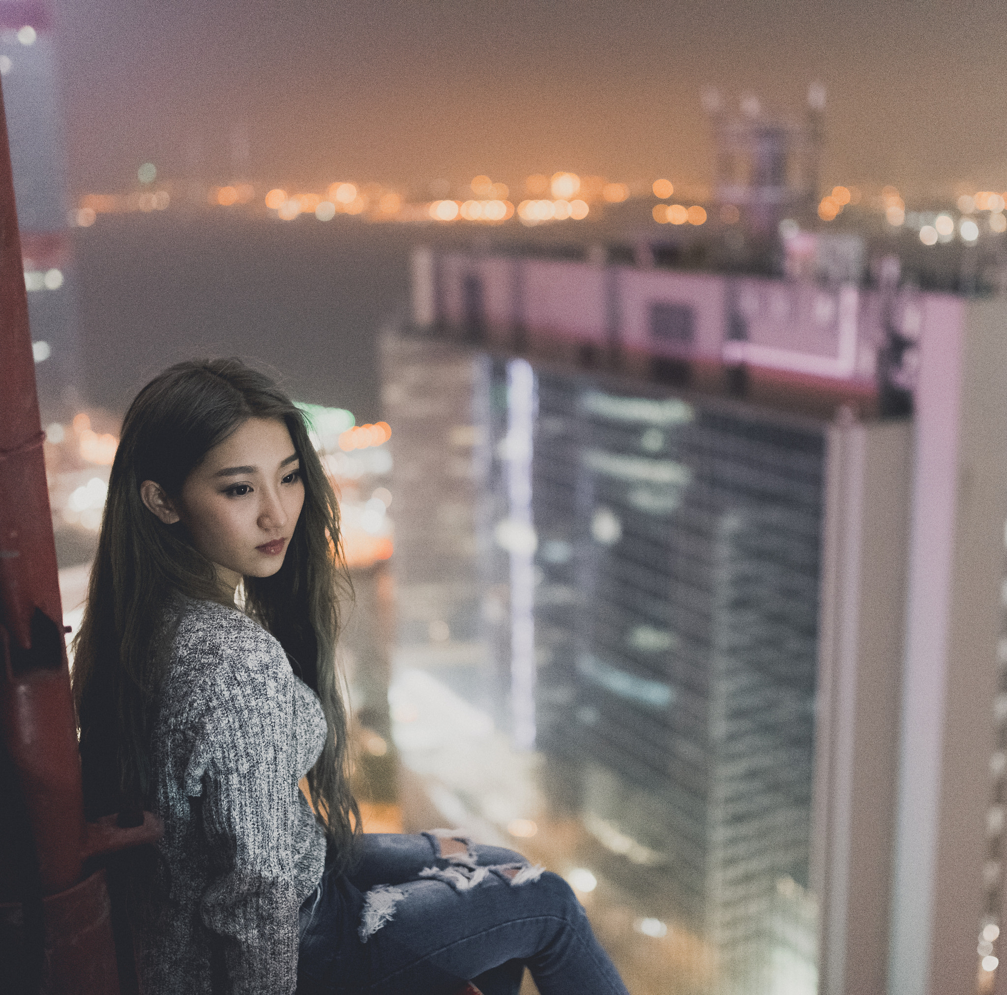 Nikon D610 + Sigma 35mm F1.4 DG HSM Art sample photo. Gaze away photography