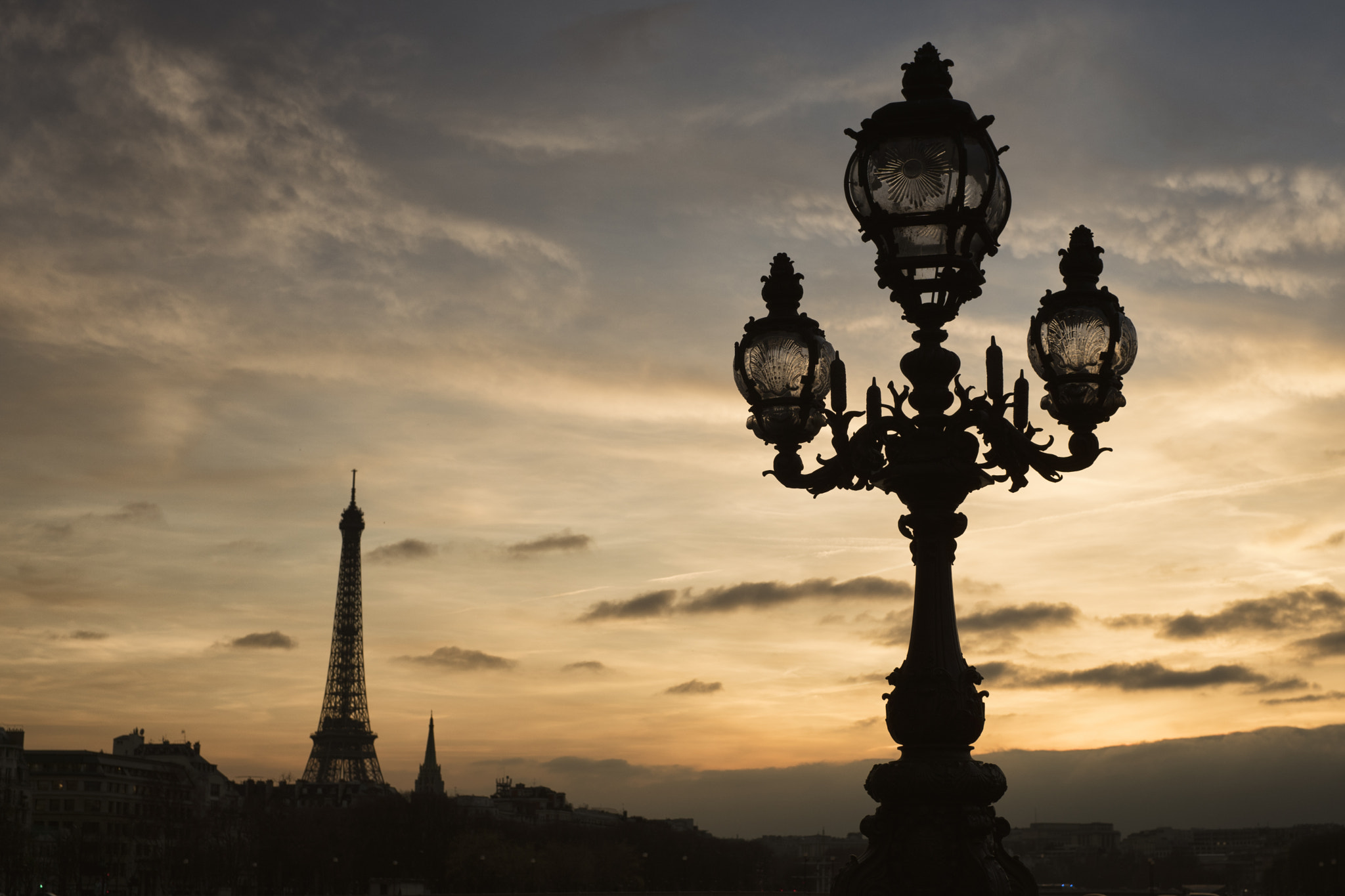 Sony a6300 + E 32mm F1.8 sample photo. A view of the eiffel tower, paris | france photography