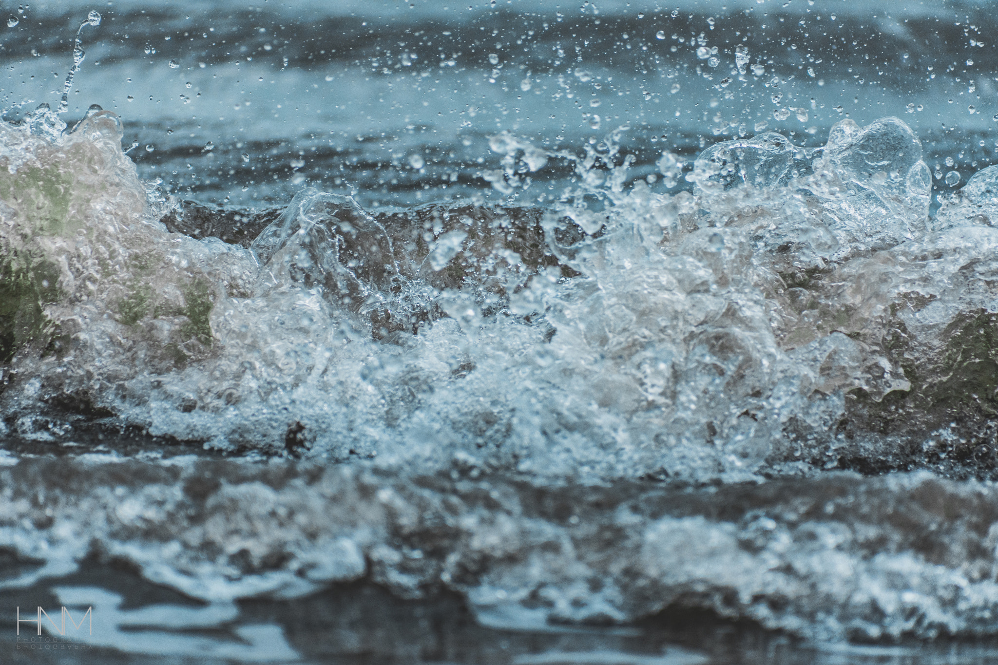 EF75-300mm f/4-5.6 sample photo. After you break photography
