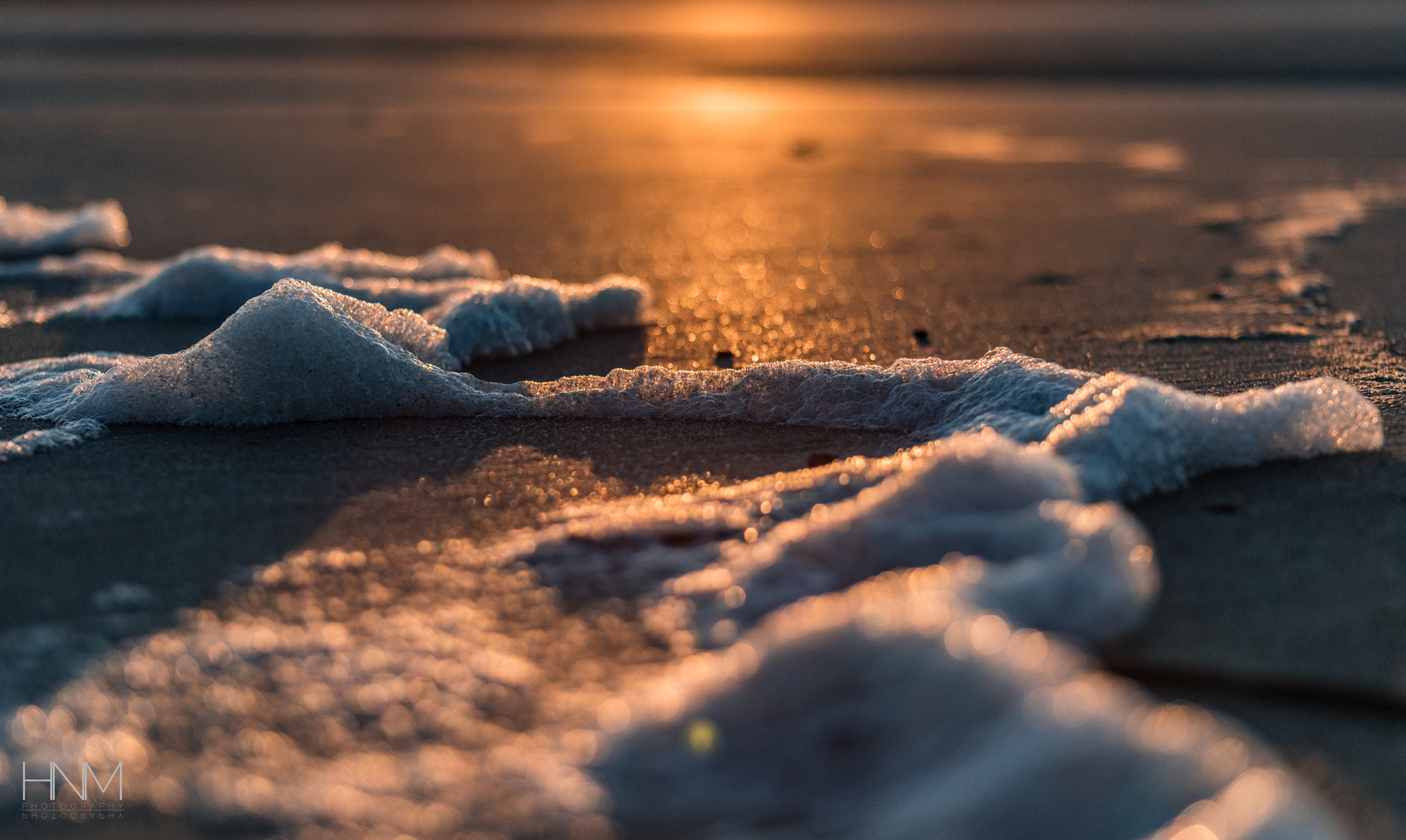 EF75-300mm f/4-5.6 sample photo. Golden foam photography