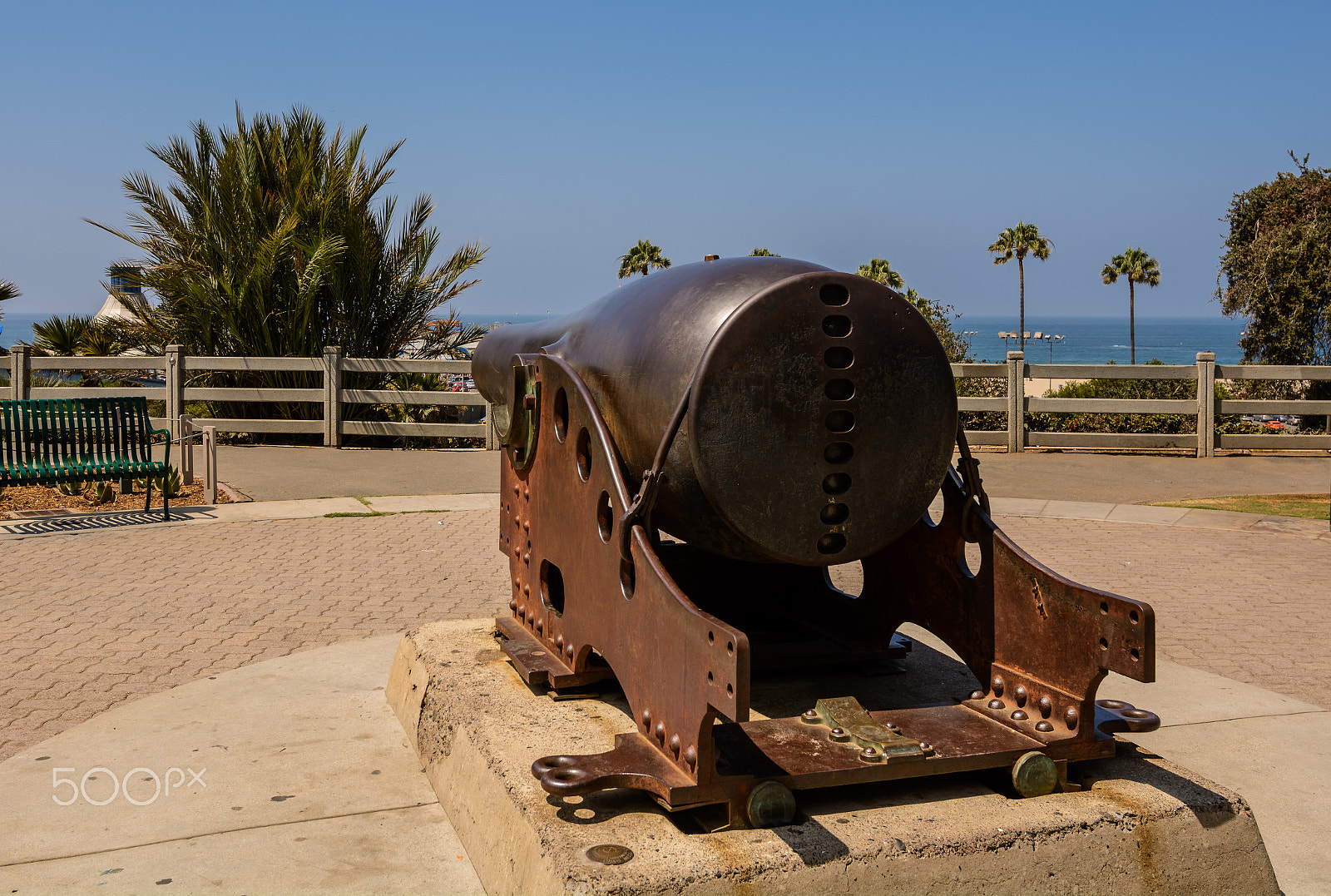 Nikon AF-S Nikkor 16-35mm F4G ED VR sample photo. Santa monica pier photography