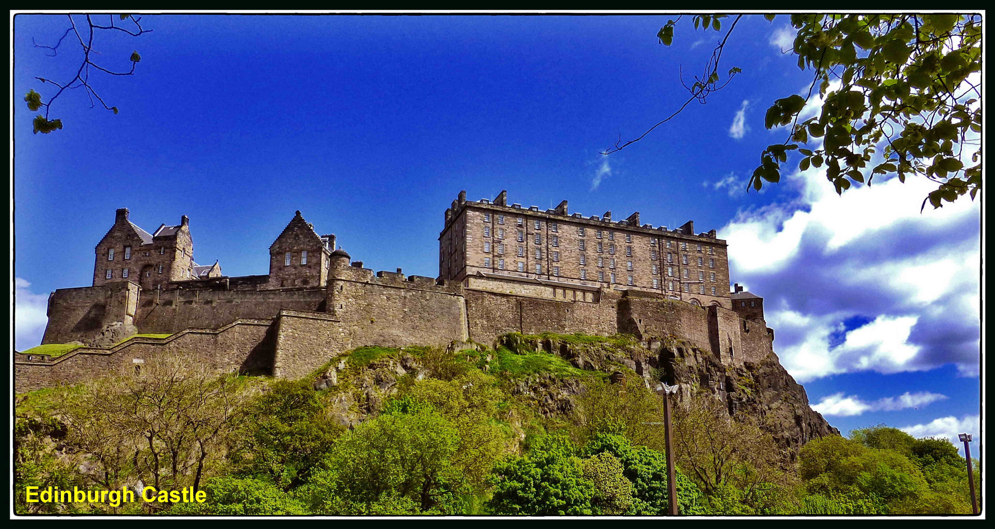 Panasonic Lumix DMC-ZS20 (Lumix DMC-TZ30) sample photo. Edinburgh castle photography