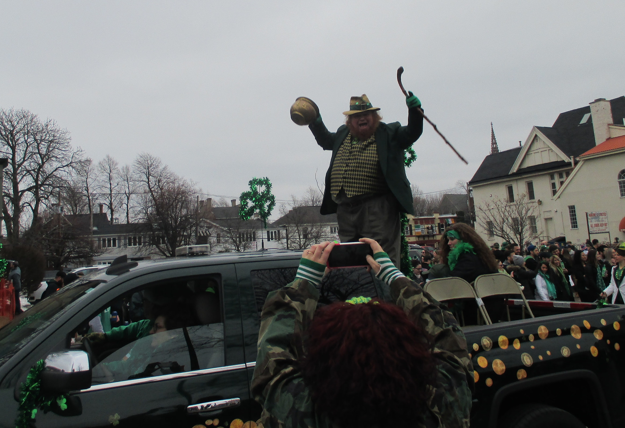 Canon PowerShot ELPH 135 (IXUS 145 / IXY 120) sample photo. 2017 buffalo st pat's parade 33 photography