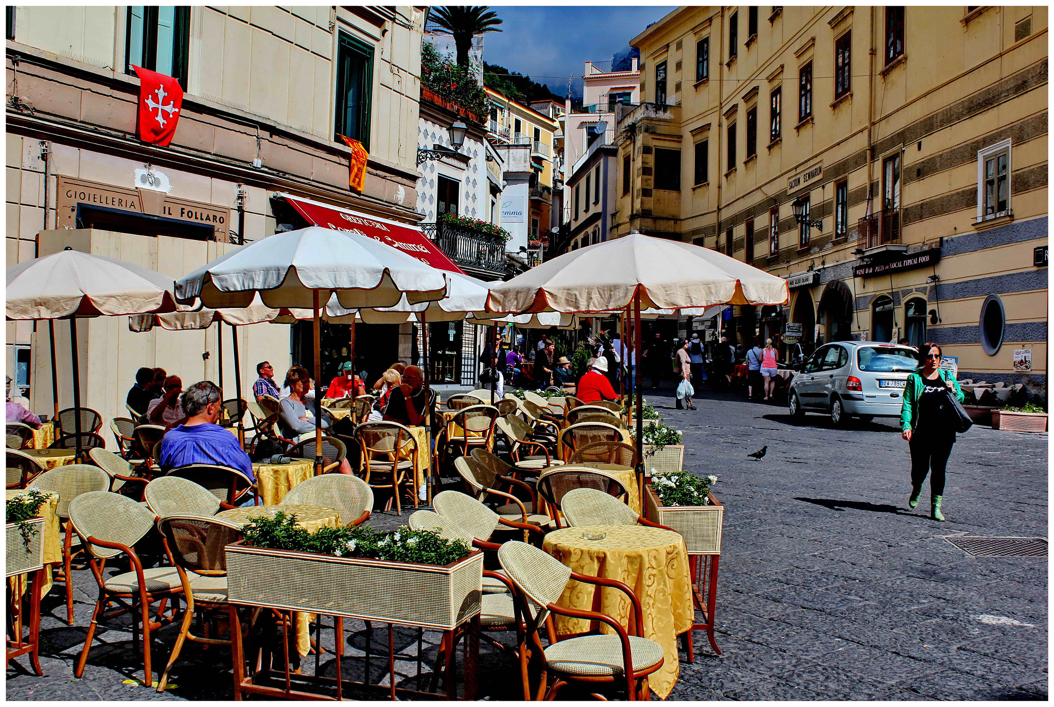 Canon EF-S 18-55mm F3.5-5.6 IS sample photo. Cafe's in the square, amalfi photography