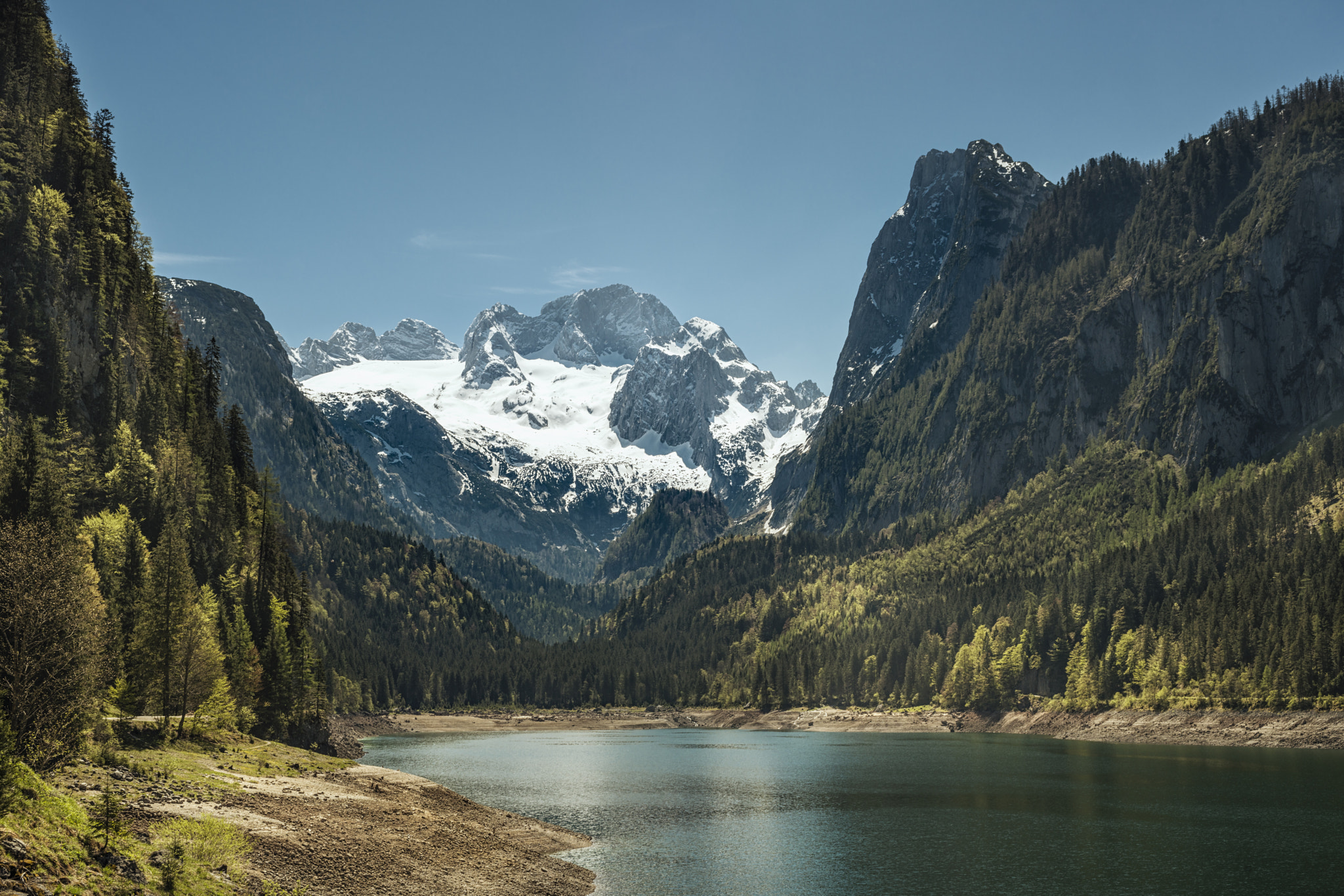 Nikon D800 + Nikon AF-S Nikkor 28-70mm F2.8 ED-IF sample photo. Dachsteinblick und gosausee photography