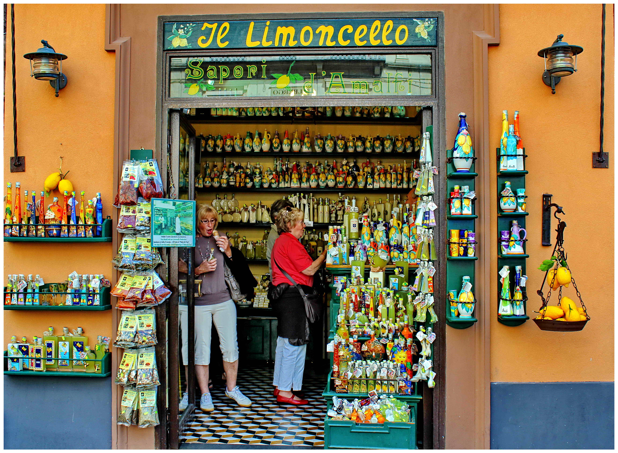 Canon EF-S 18-55mm F3.5-5.6 IS sample photo. The lemoncello shop, amalfi photography