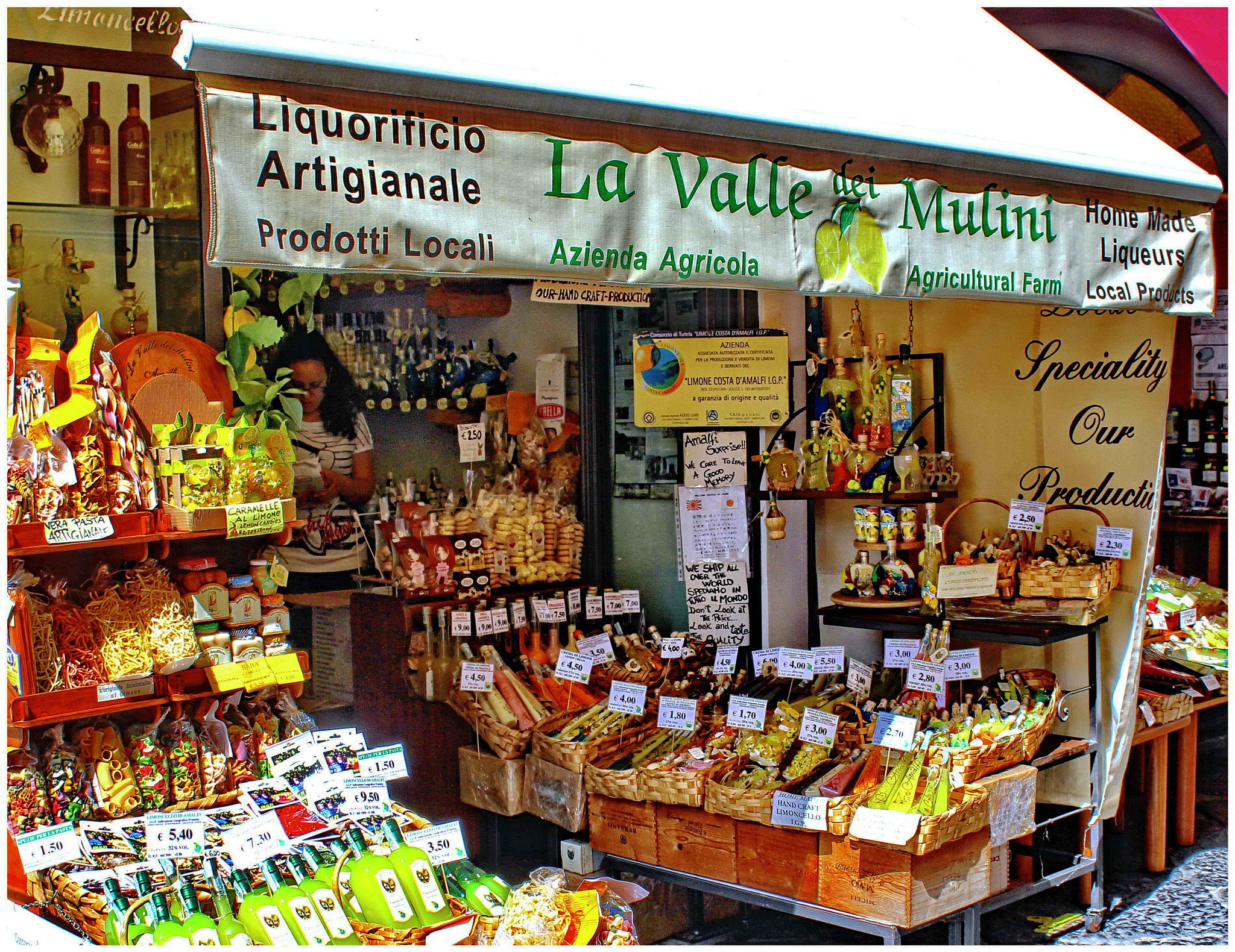 Canon EF-S 18-55mm F3.5-5.6 IS sample photo. Fruit shop, amalfi photography