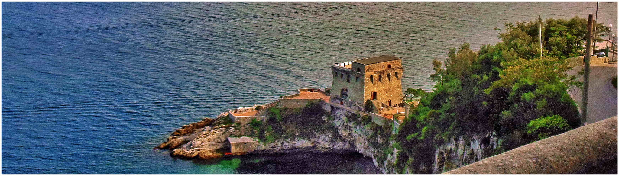 Nikon Coolpix S6300 sample photo. Amalfi coast road castle photography