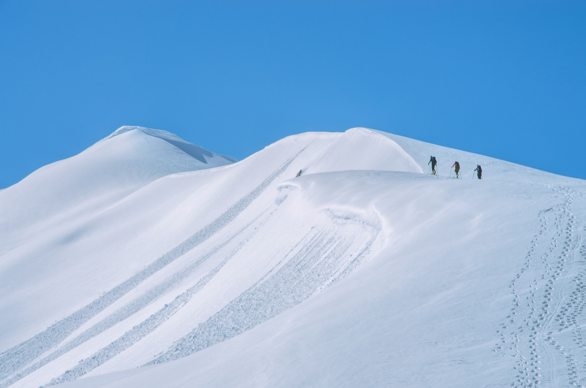 Nikon D7000 + Sigma 18-200mm F3.5-6.3 DC sample photo. Panoramic winter backpacking at whistler photography