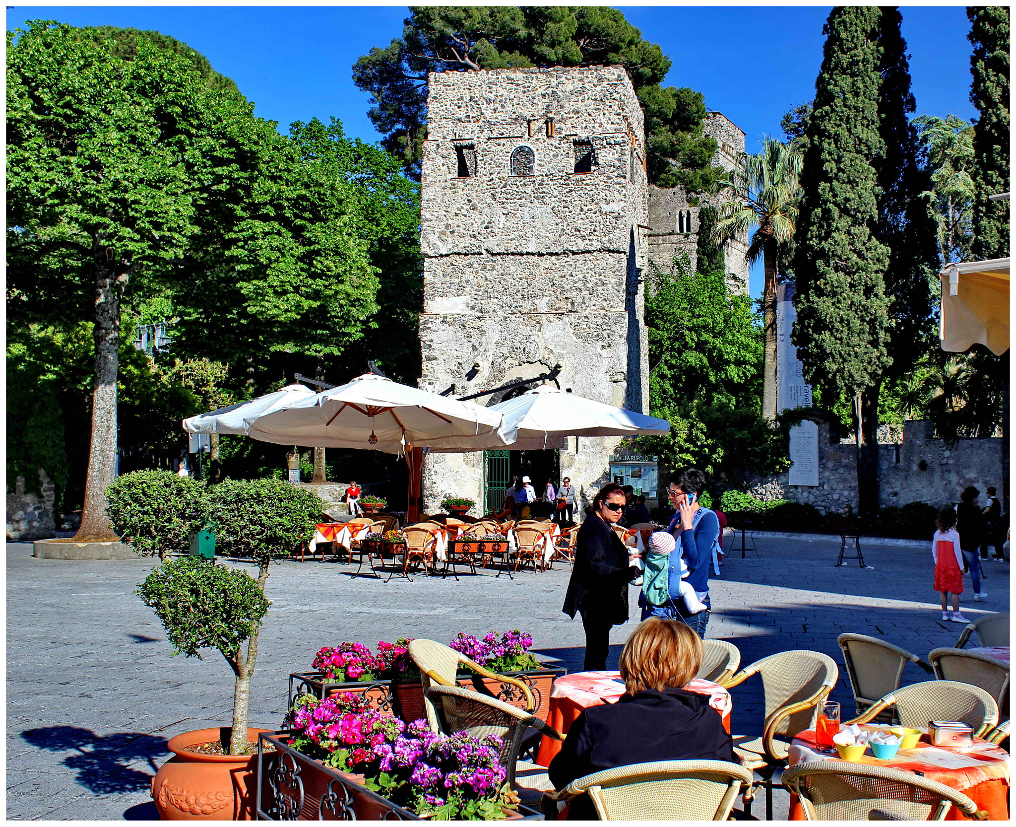 Canon EF-S 18-55mm F3.5-5.6 IS sample photo. Palazzo avino, ravello photography