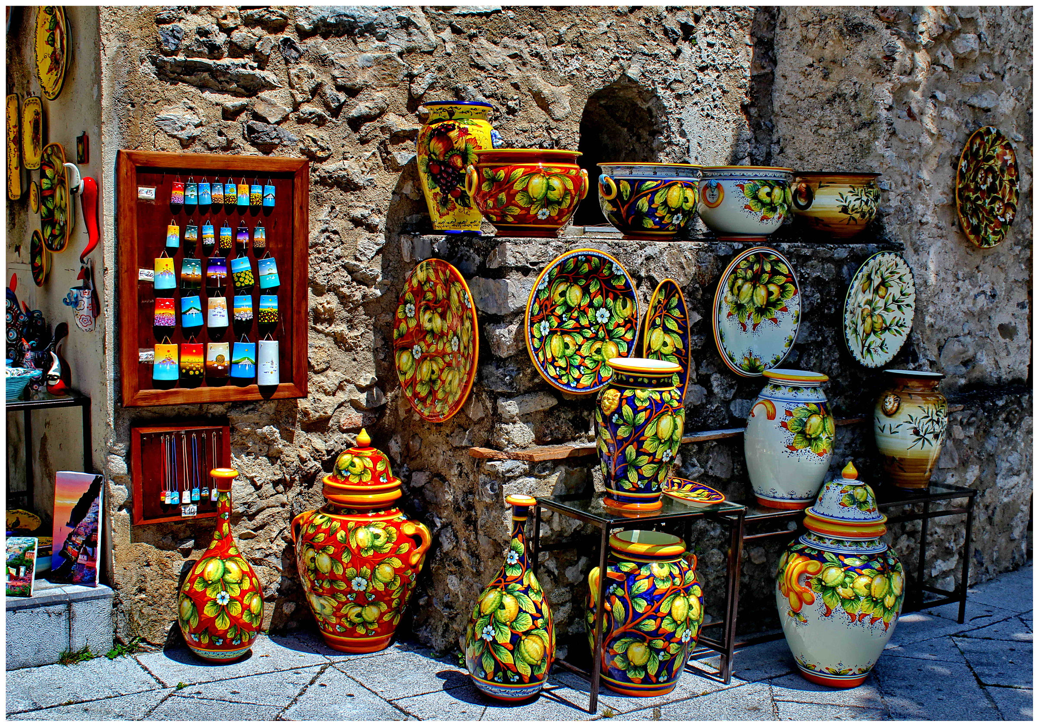 Canon EF-S 18-55mm F3.5-5.6 IS sample photo. Ravello' colourful pottery photography