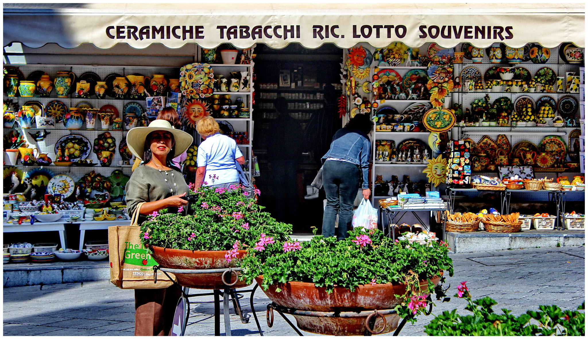 Canon EF-S 18-55mm F3.5-5.6 IS sample photo. Ceramics shop, ravello photography