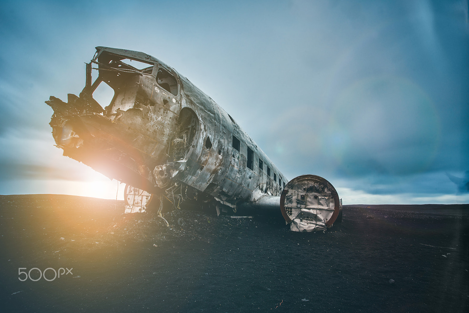 17-40mm F4 sample photo. The dc-3 abandoned plane in iceland photography