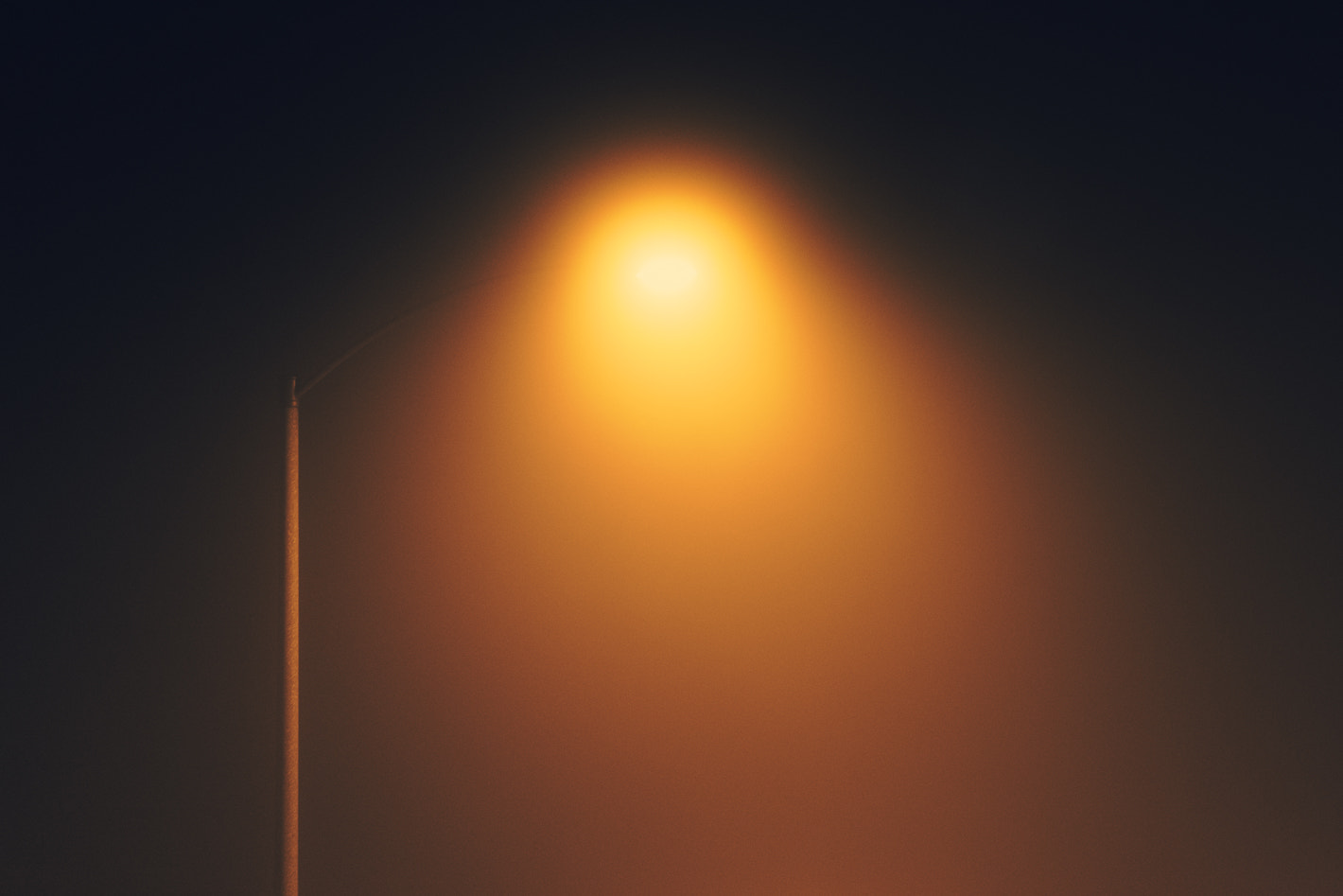 ZEISS Batis 85mm F1.8 sample photo. Lamp photography