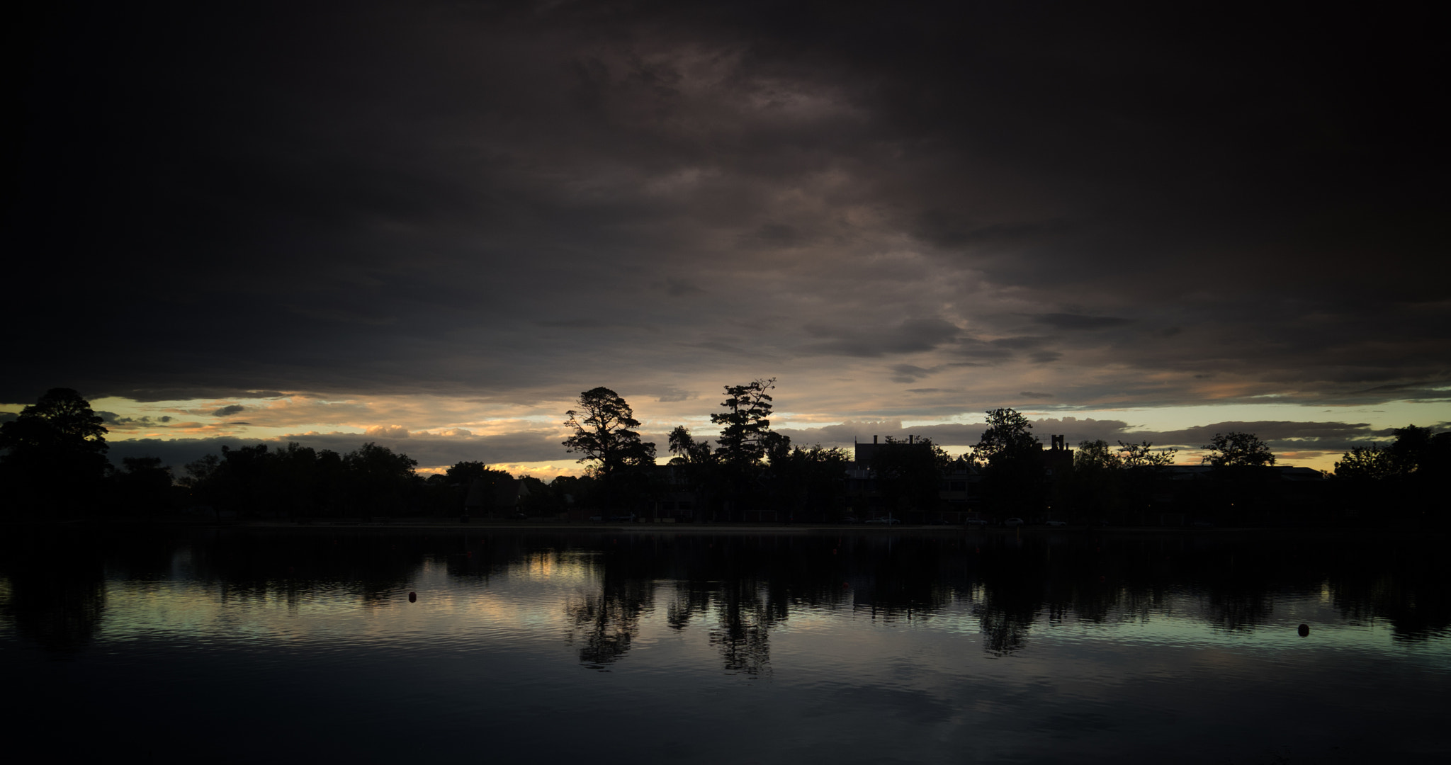 OLYMPUS M.14-150mm F4.0-5.6 II sample photo. Dawn at lake wendouree photography