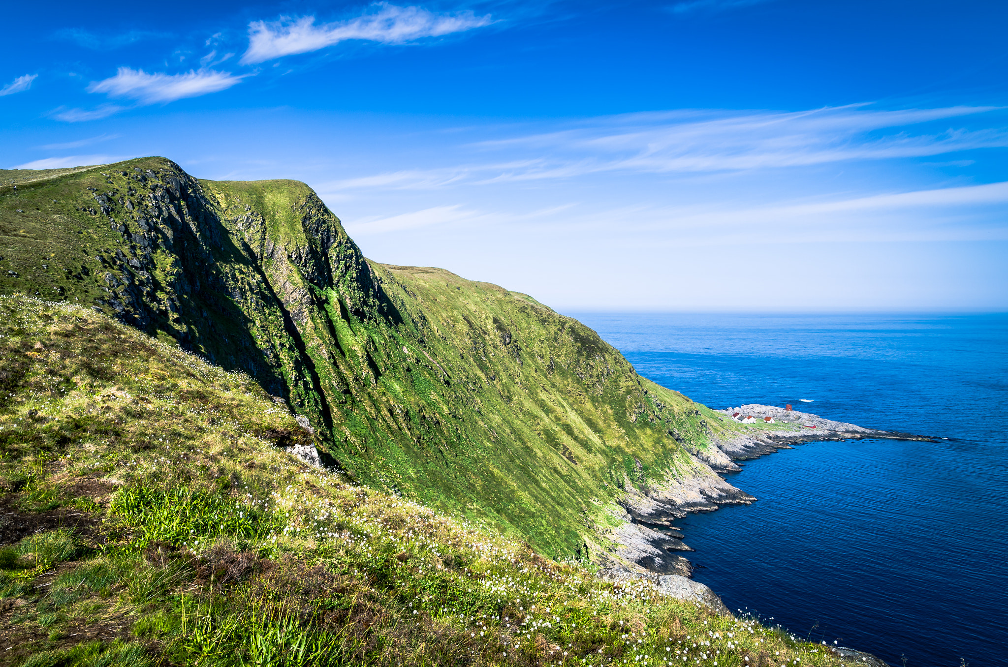 Sigma AF 10-20mm F4-5.6 EX DC sample photo. Norway, runde photography