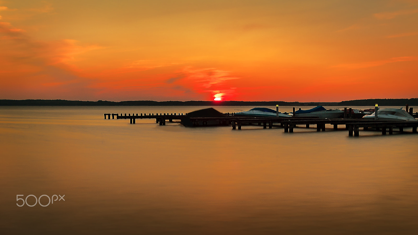 Sigma 18-250mm F3.5-6.3 DC OS HSM sample photo. Boote im sonnenuntergang photography