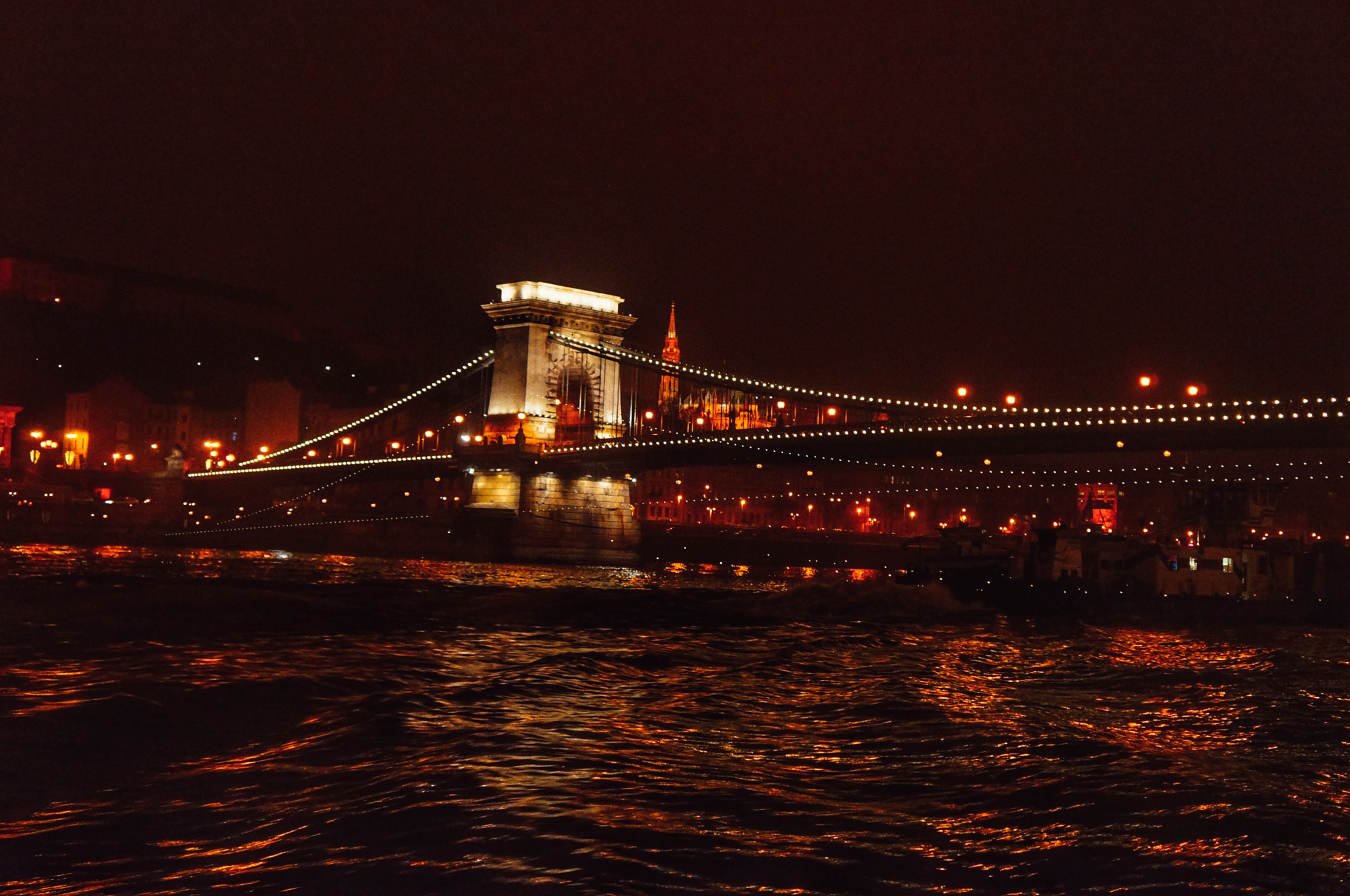 Sony Alpha NEX-5N sample photo. Budapest chain bridge photography