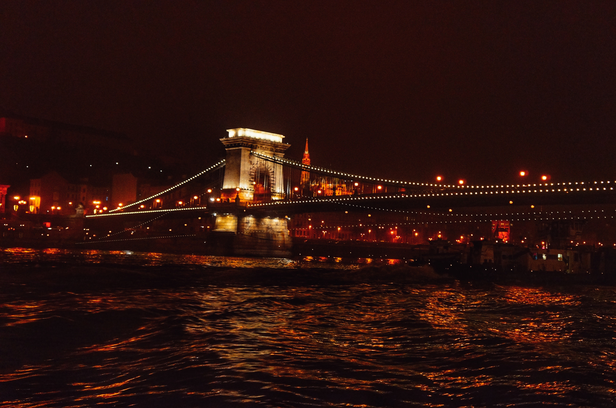 Tamron 18-200mm F3.5-6.3 Di III VC sample photo. Budapest chain bridge photography